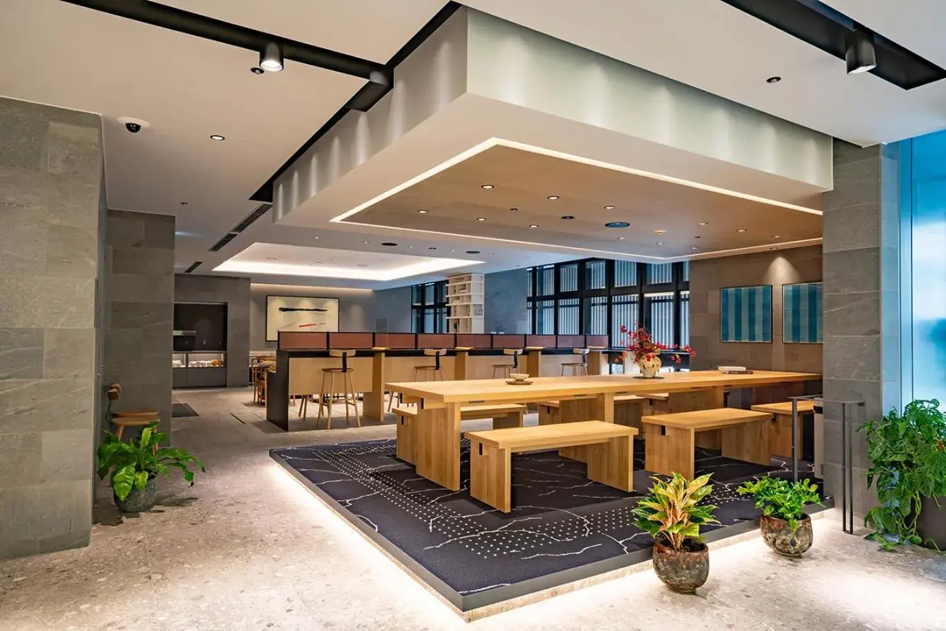 Lounge or bar in Oakwood Hotel Oike Kyoto Lounge or bar in Oakwood Hotel Oike Kyoto