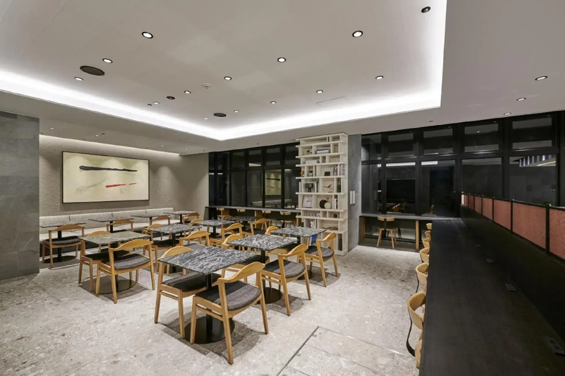 Restaurant/places to eat in Oakwood Hotel Oike Kyoto Restaurant/places to eat in Oakwood Hotel Oike Kyoto