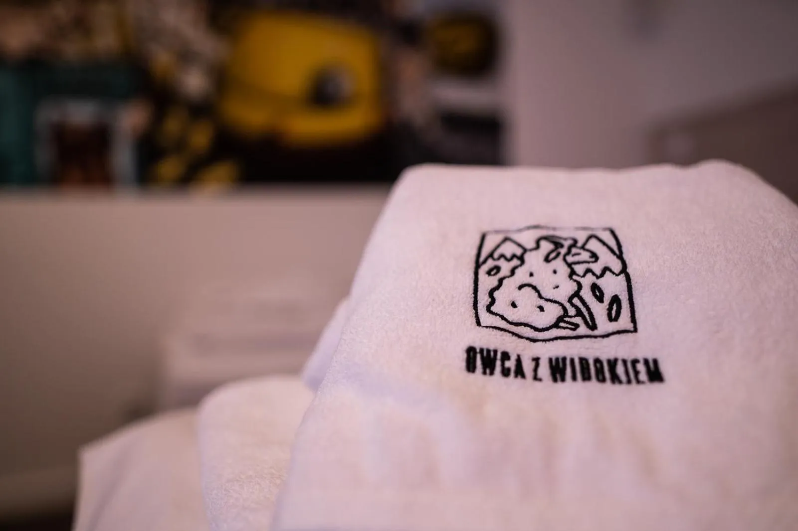 Logo/Certificate/Sign in Owca z widokiem