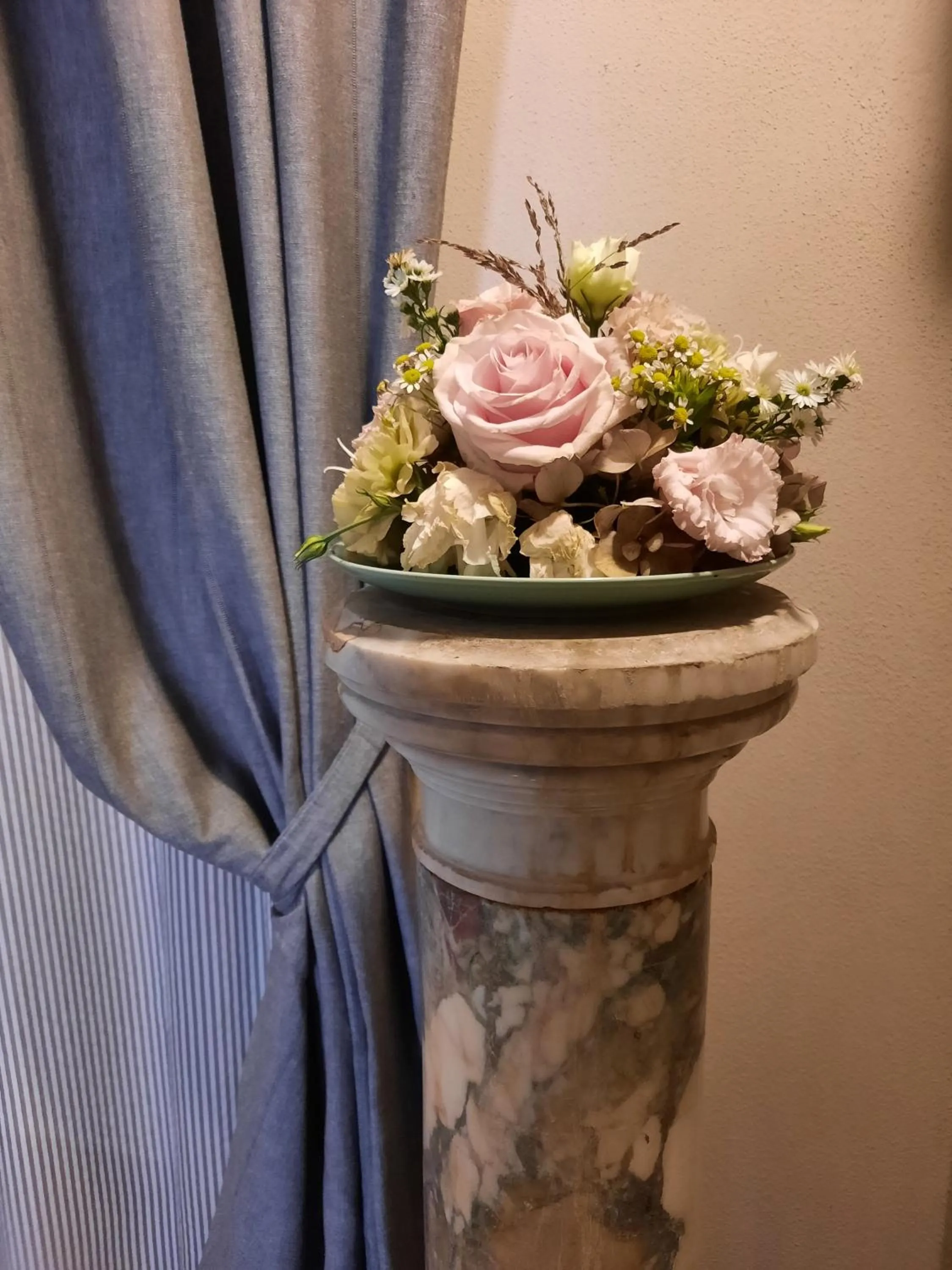 Decorative detail in Art Hotel Pietrasanta