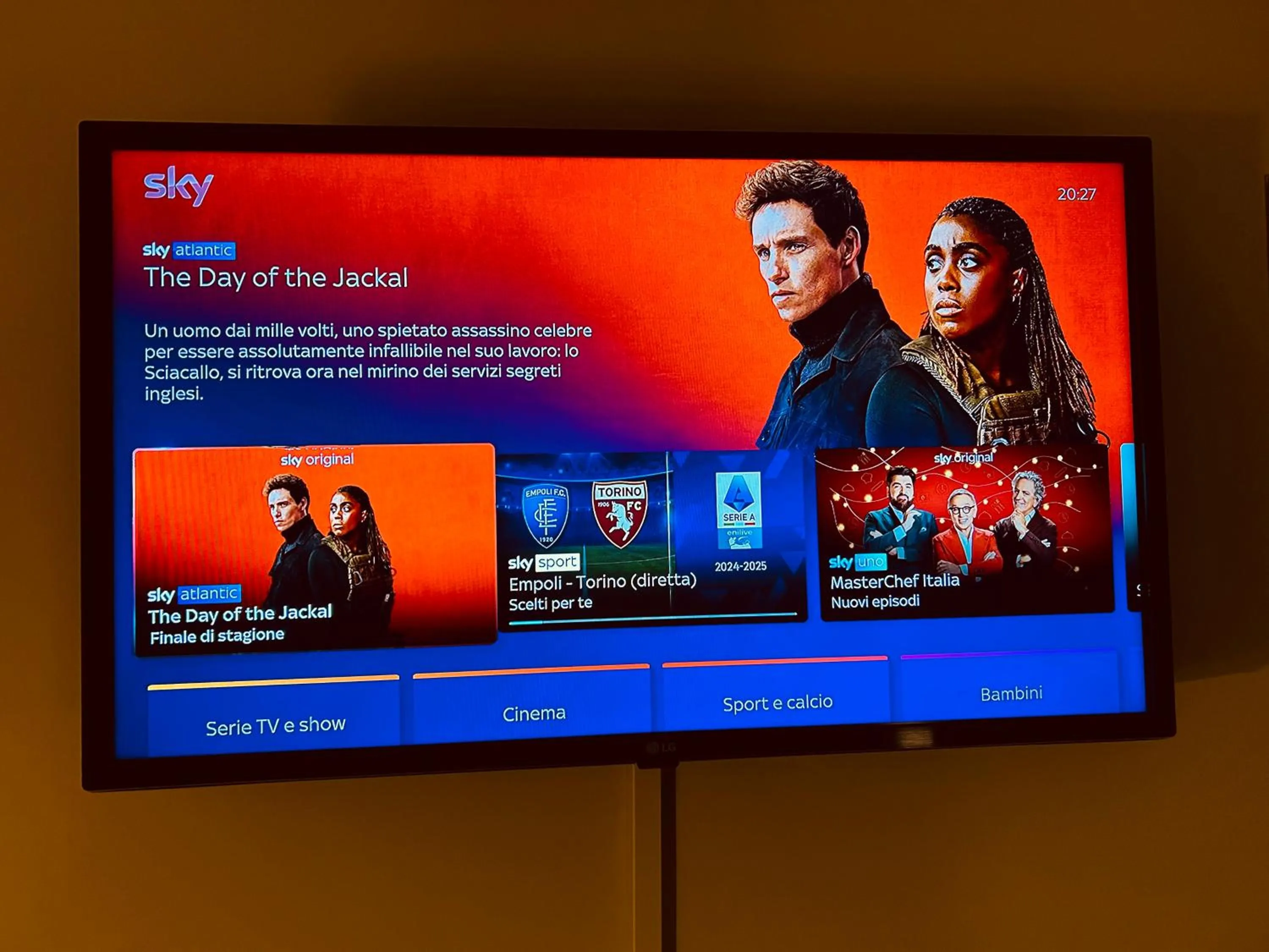 Communal lounge/ TV room in Art Hotel Pietrasanta