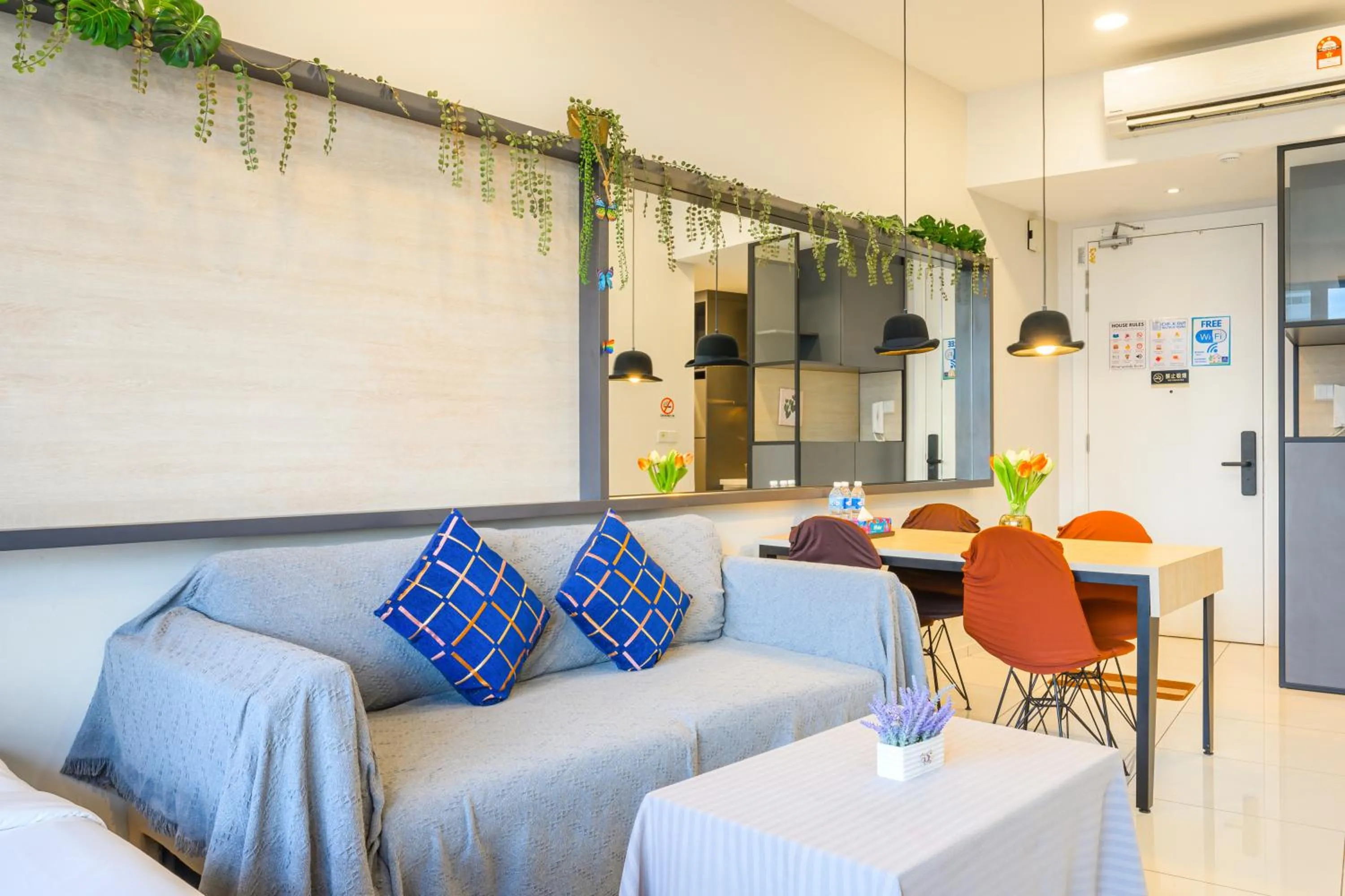 Living room in Greystone Robertson Residence