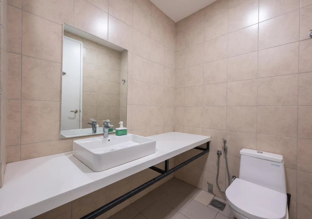 Toilet in Greystone Robertson Residence