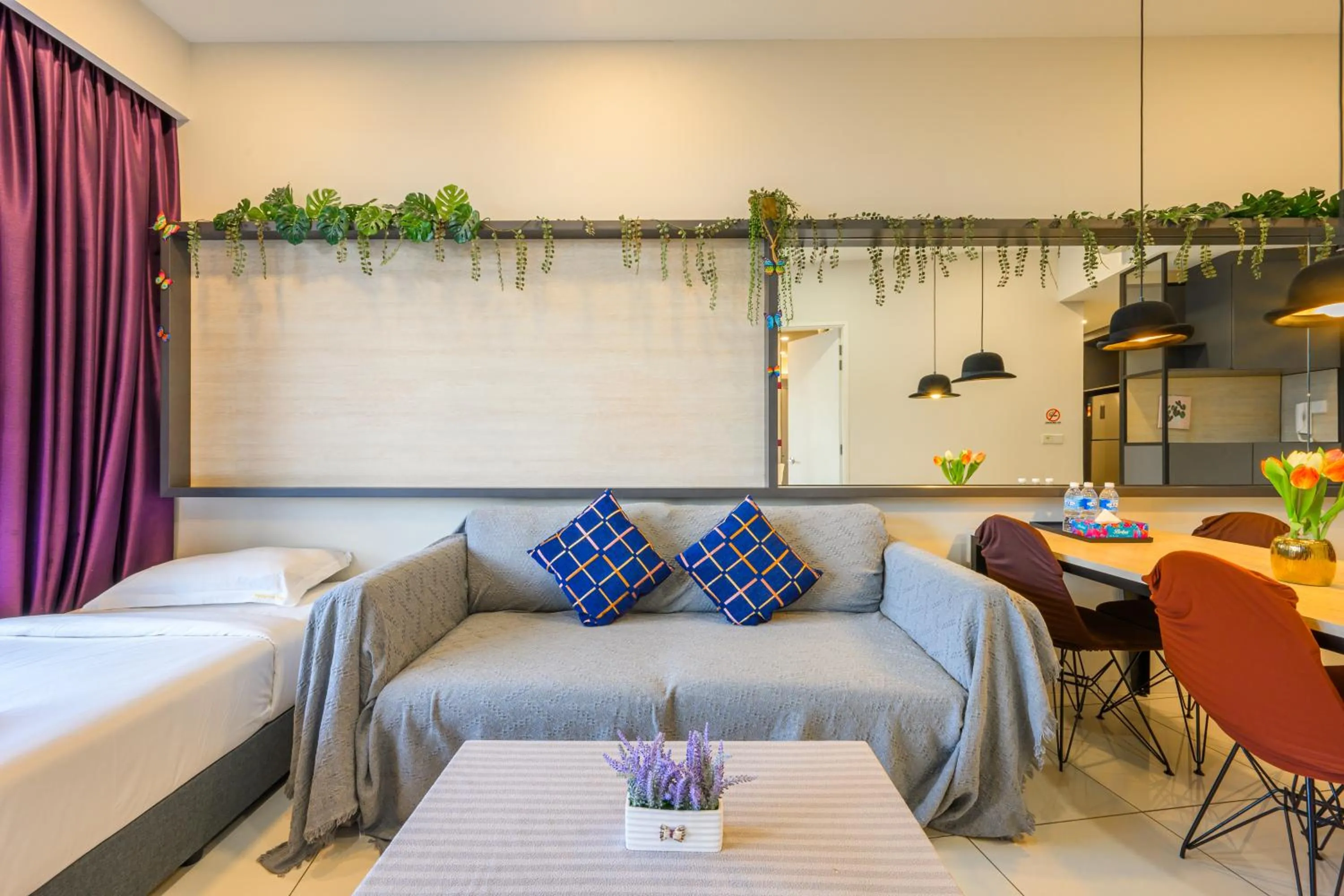 Living room, Bed in Greystone Robertson Residence