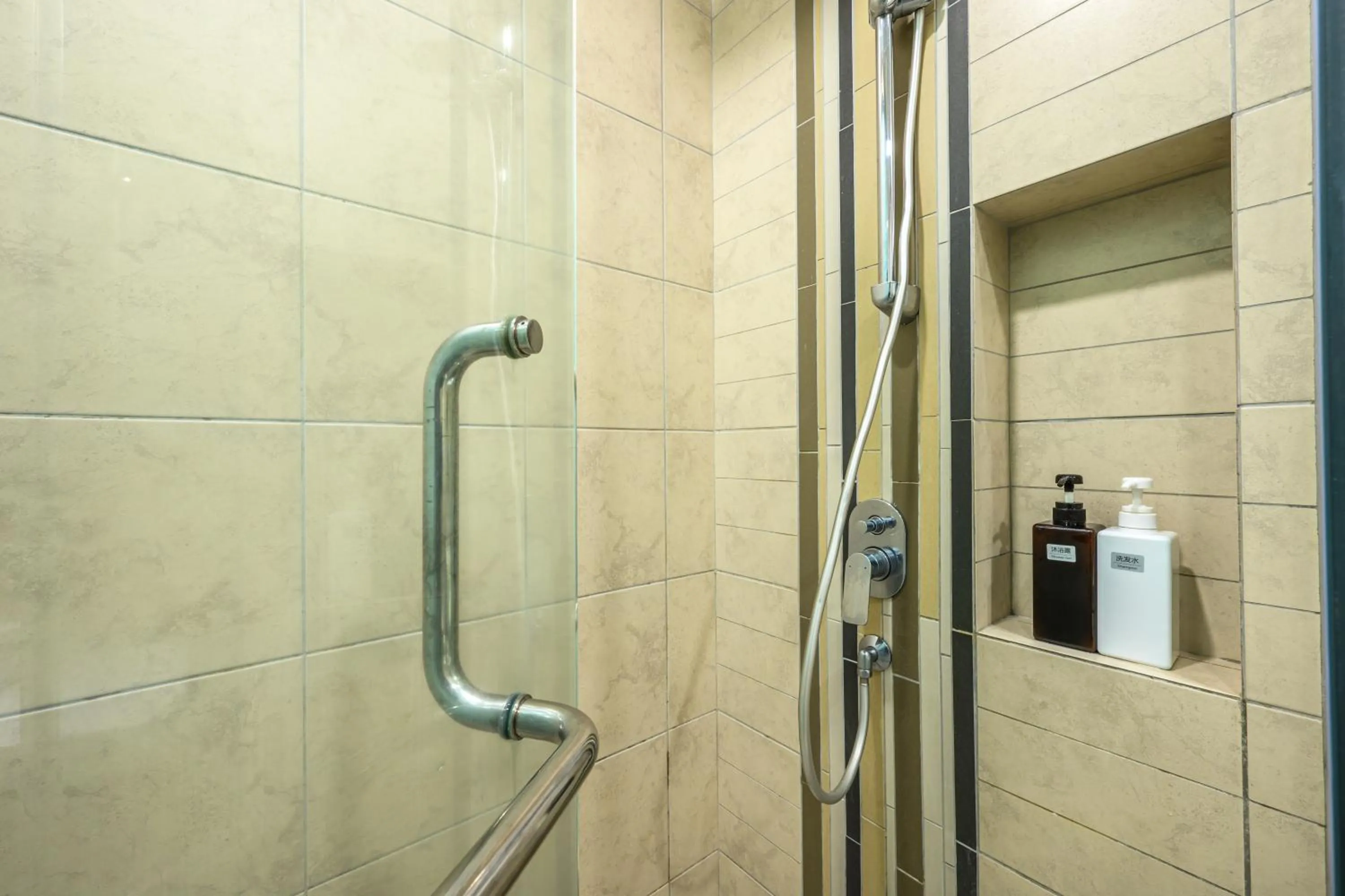 Bathroom in Greystone Robertson Residence