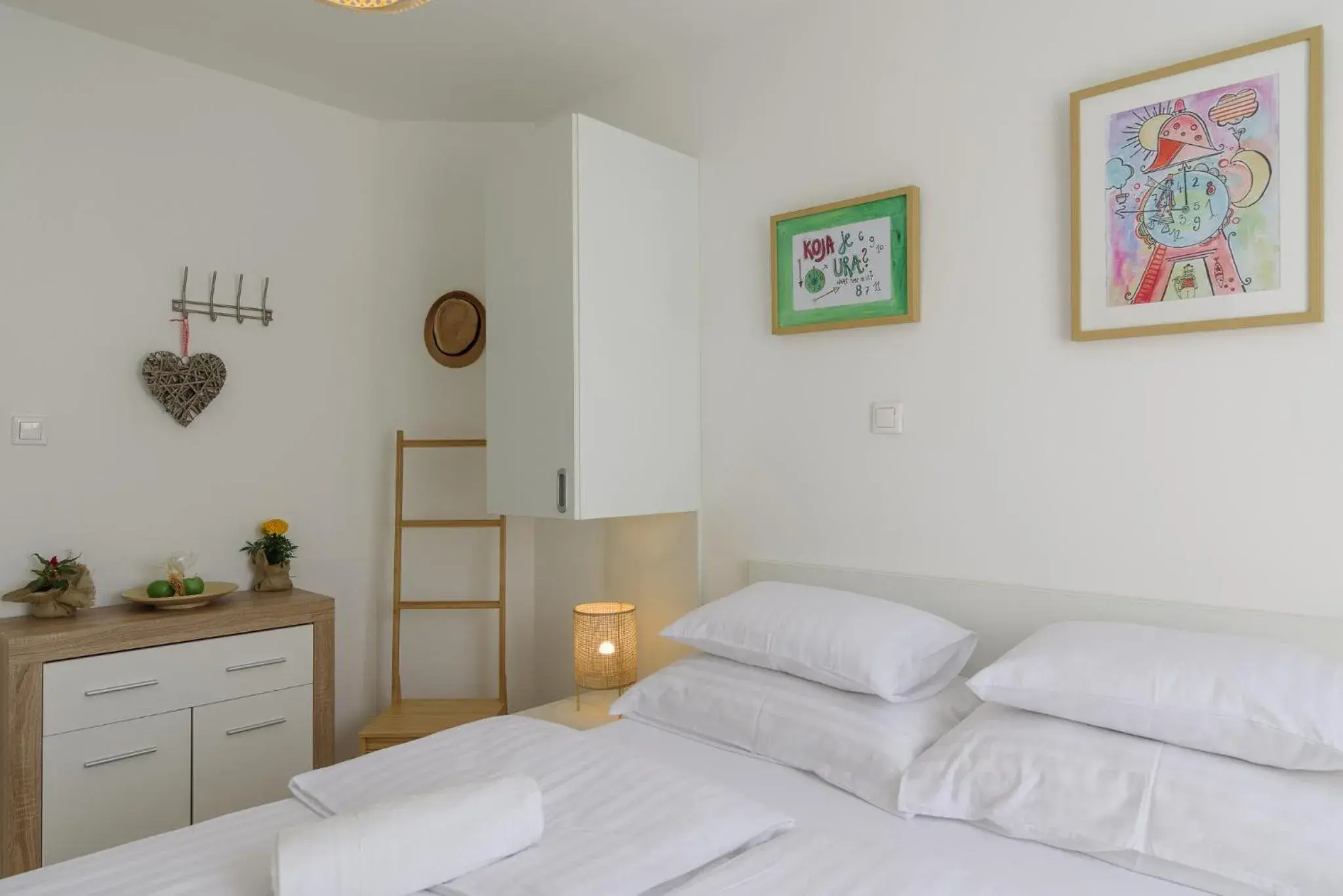 Double Room in Vila White Double Room in Vila White