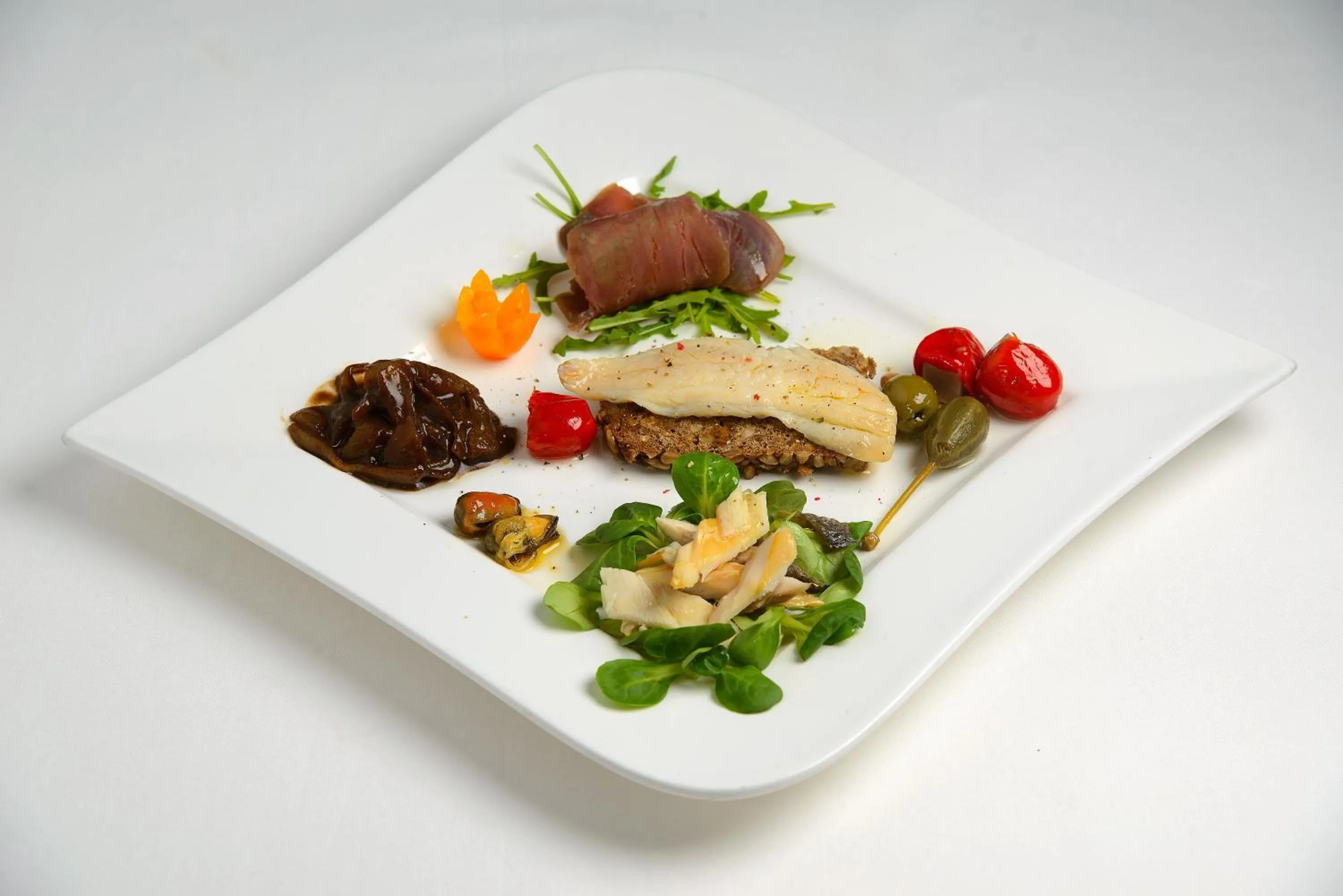 Restaurant/places to eat in Vila White