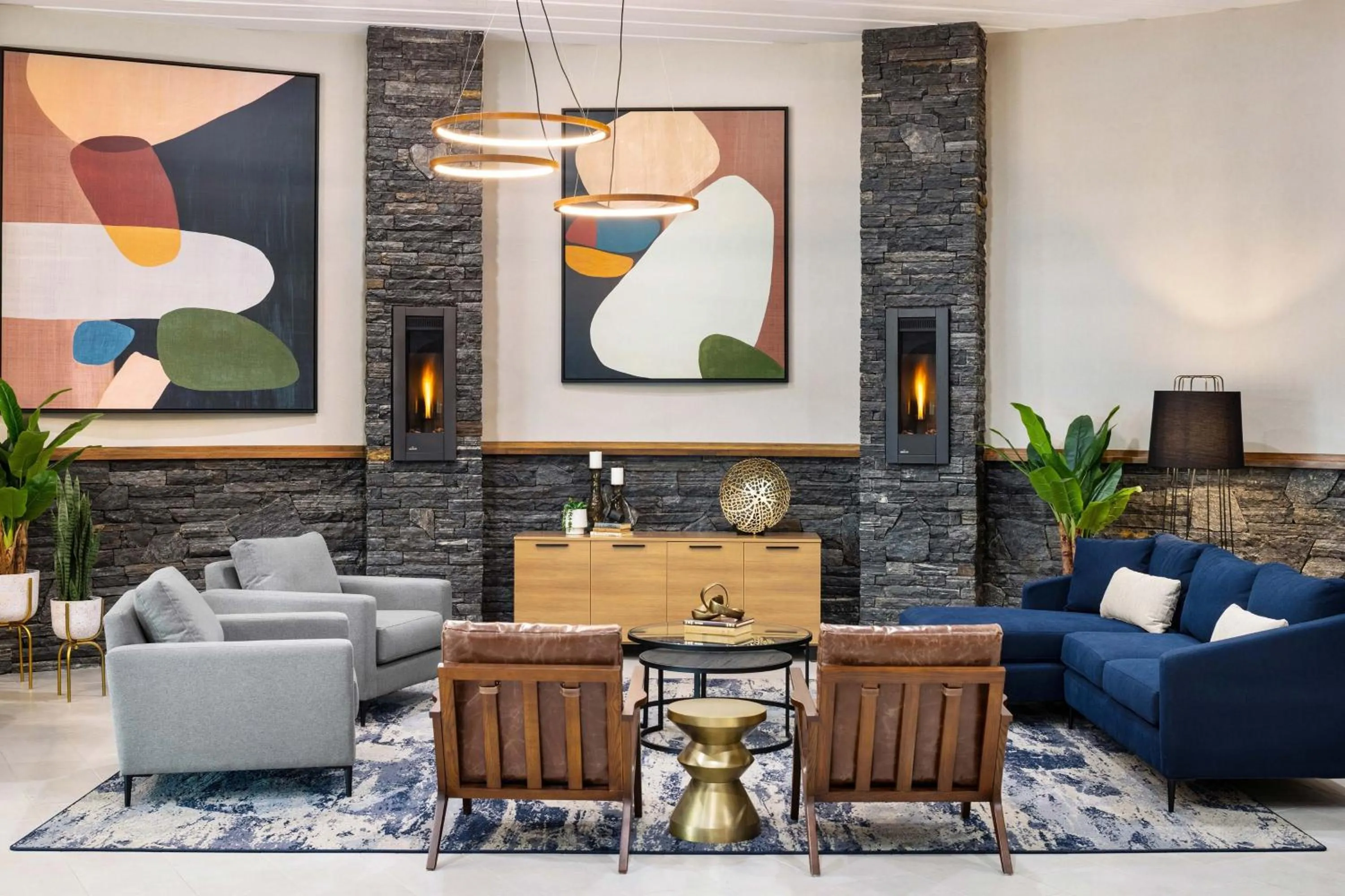 Lobby or reception in Delta Hotels by Marriott Grande Prairie Airport