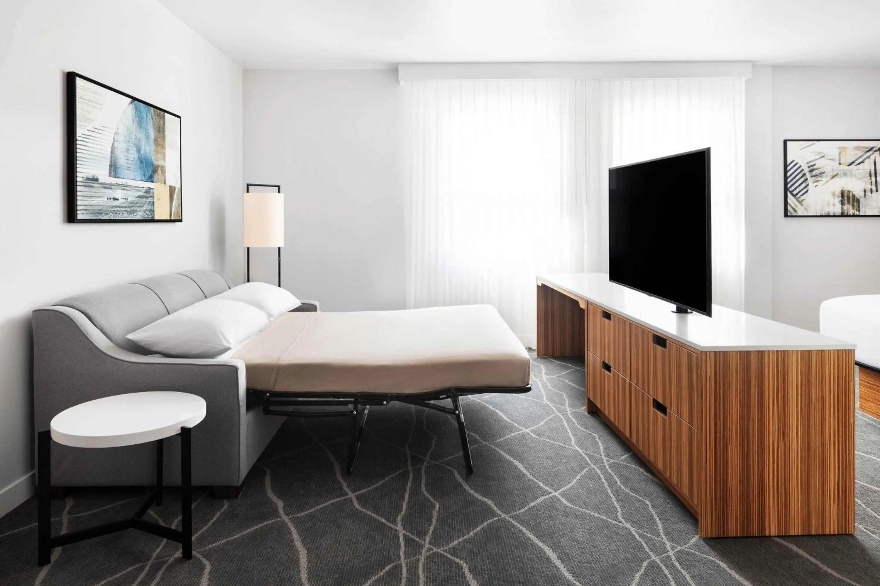 Photo of the whole room, Bed in Delta Hotels by Marriott Grande Prairie Airport