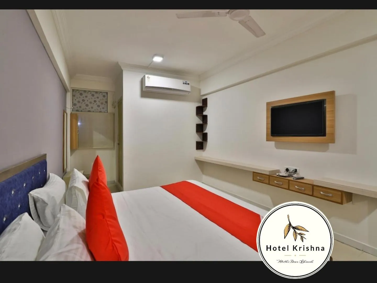 Bedroom in HOTEL KRISHNA