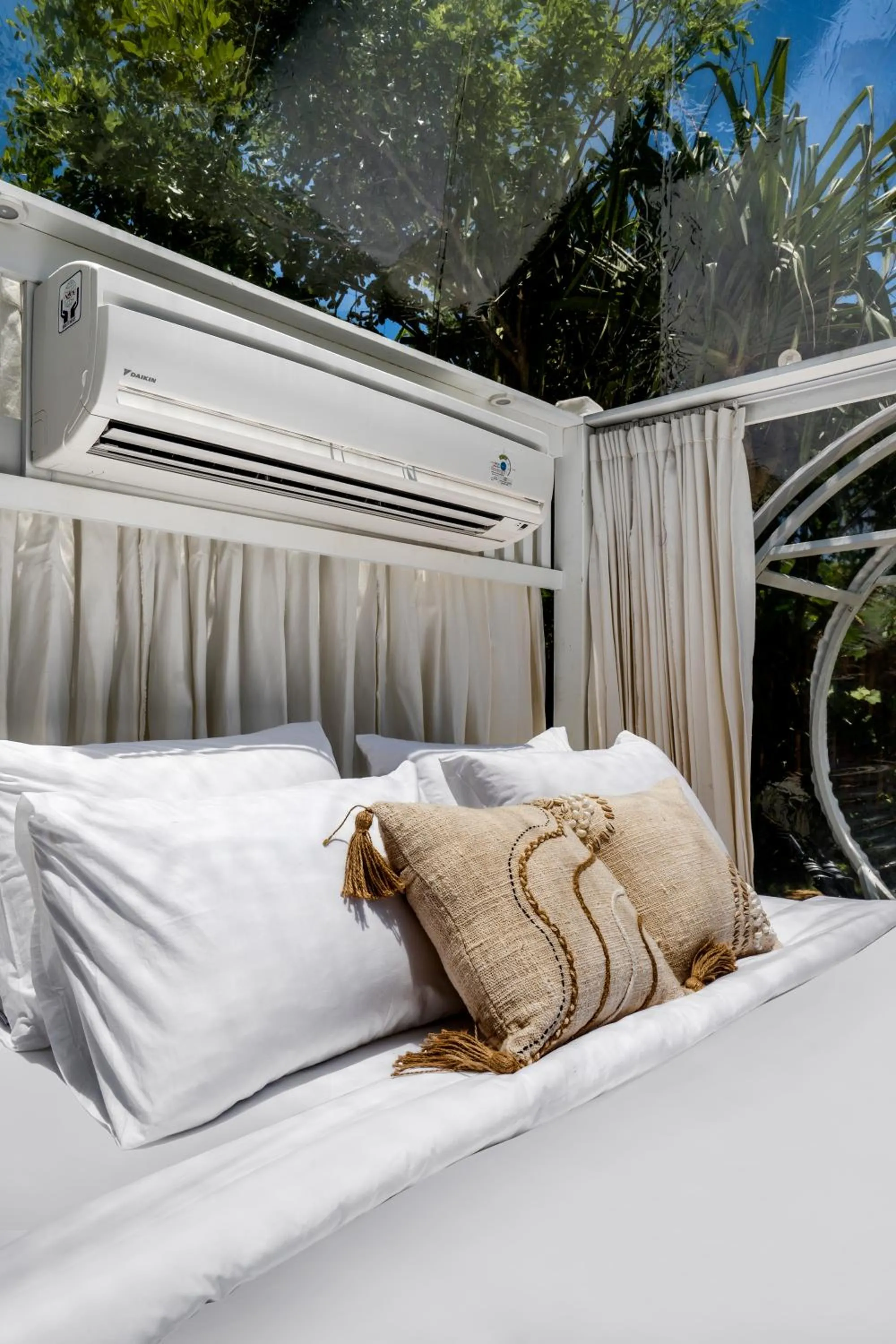 Bed in Bubble Hotel Nyang Nyang - Adults only