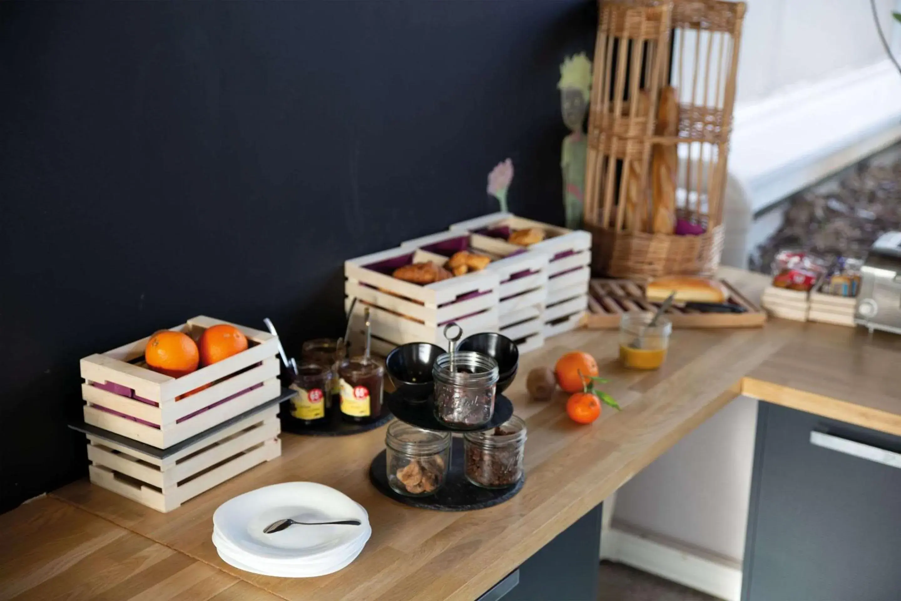 Food and drinks in Comfort Aparthotel Antibes Le Maestria Food and drinks in Comfort Aparthotel Antibes Le Maestria