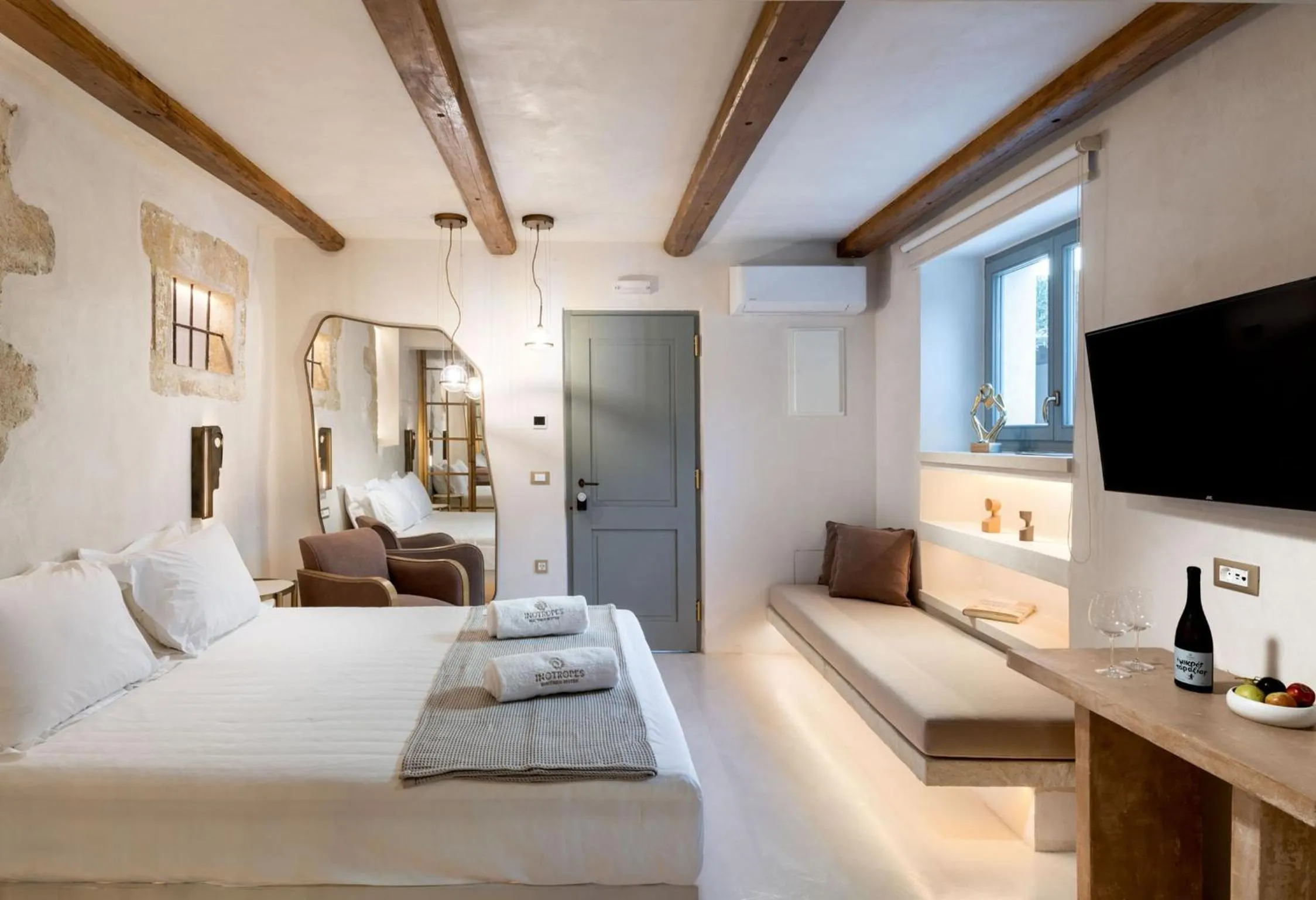 Bedroom, Bed in Inotropes Boutique Suites - Adults Only