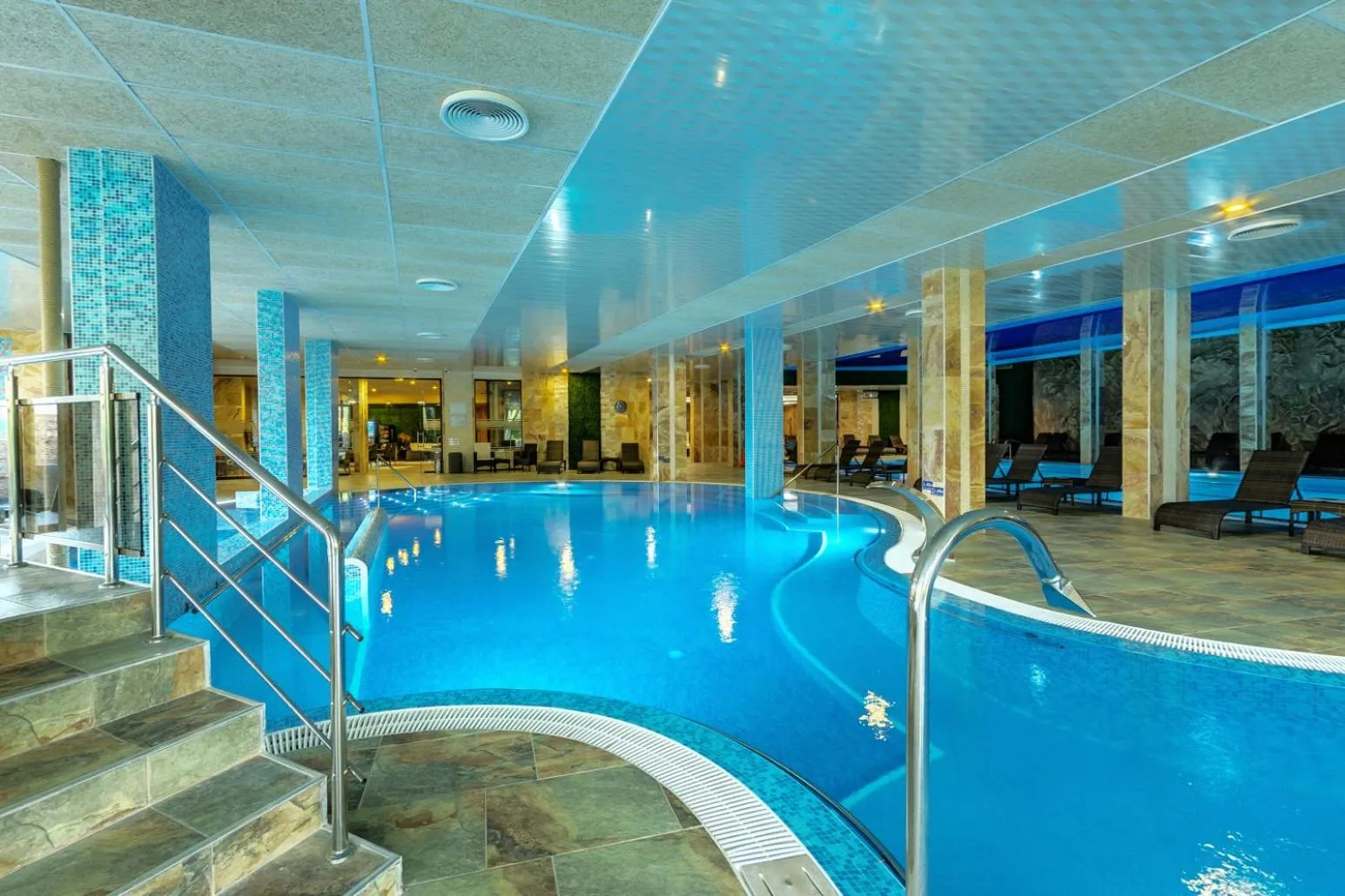 Villa Dea & Villa Ina - Villas & SPA Park in Velingrad by Flat Mаnager