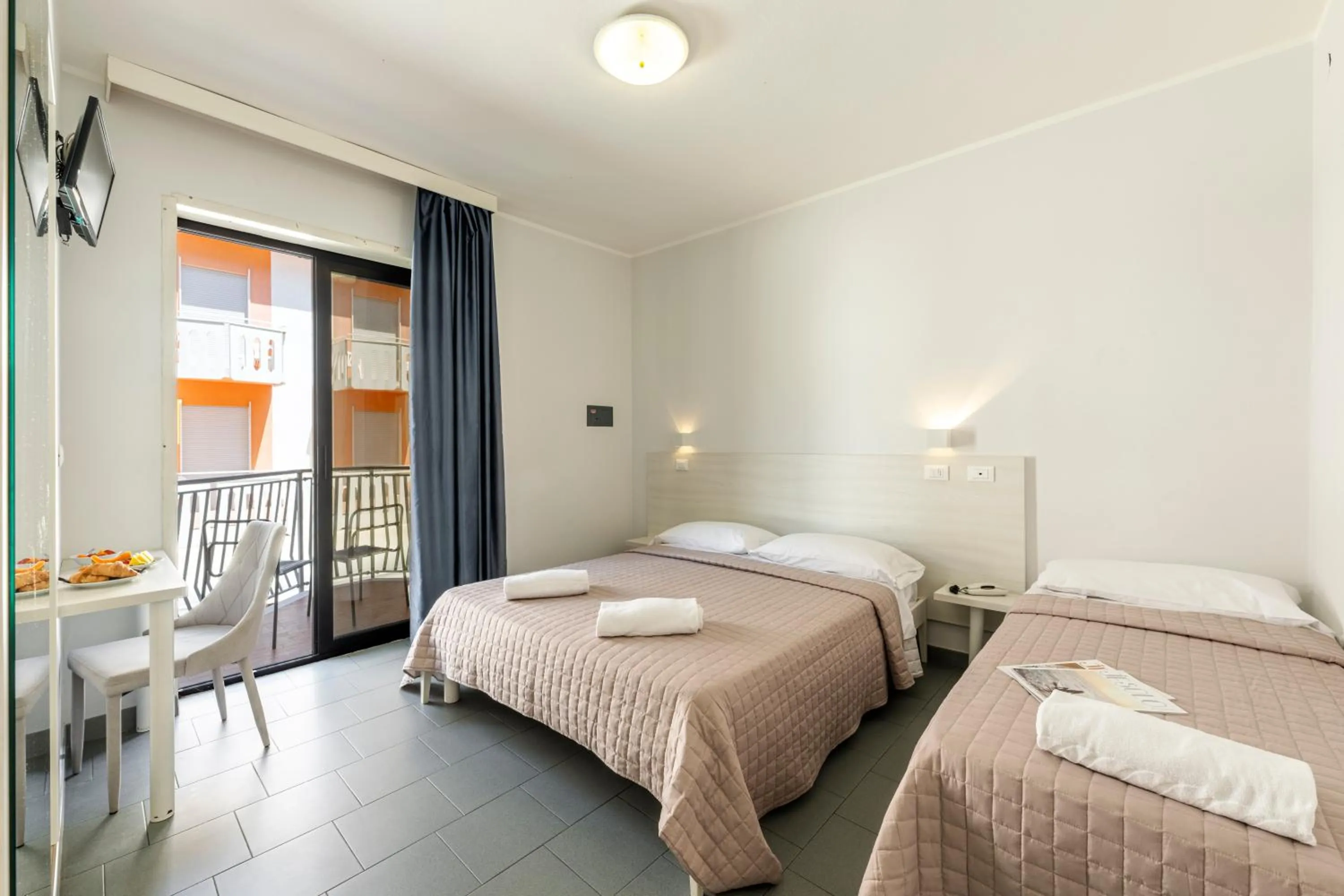 Photo of the whole room, Bed in Hotel La Siesta