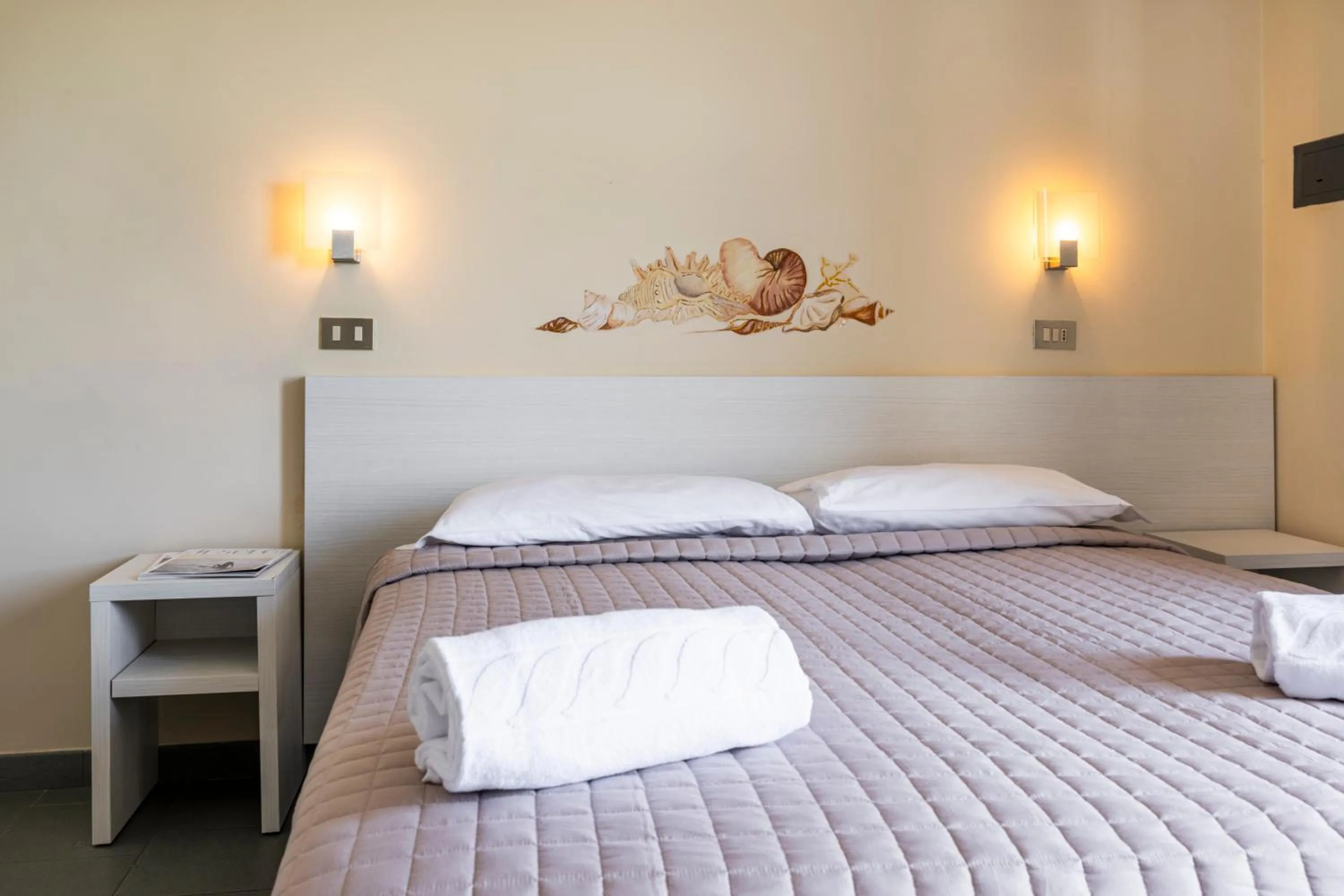 Bedroom, Bed in Hotel La Siesta