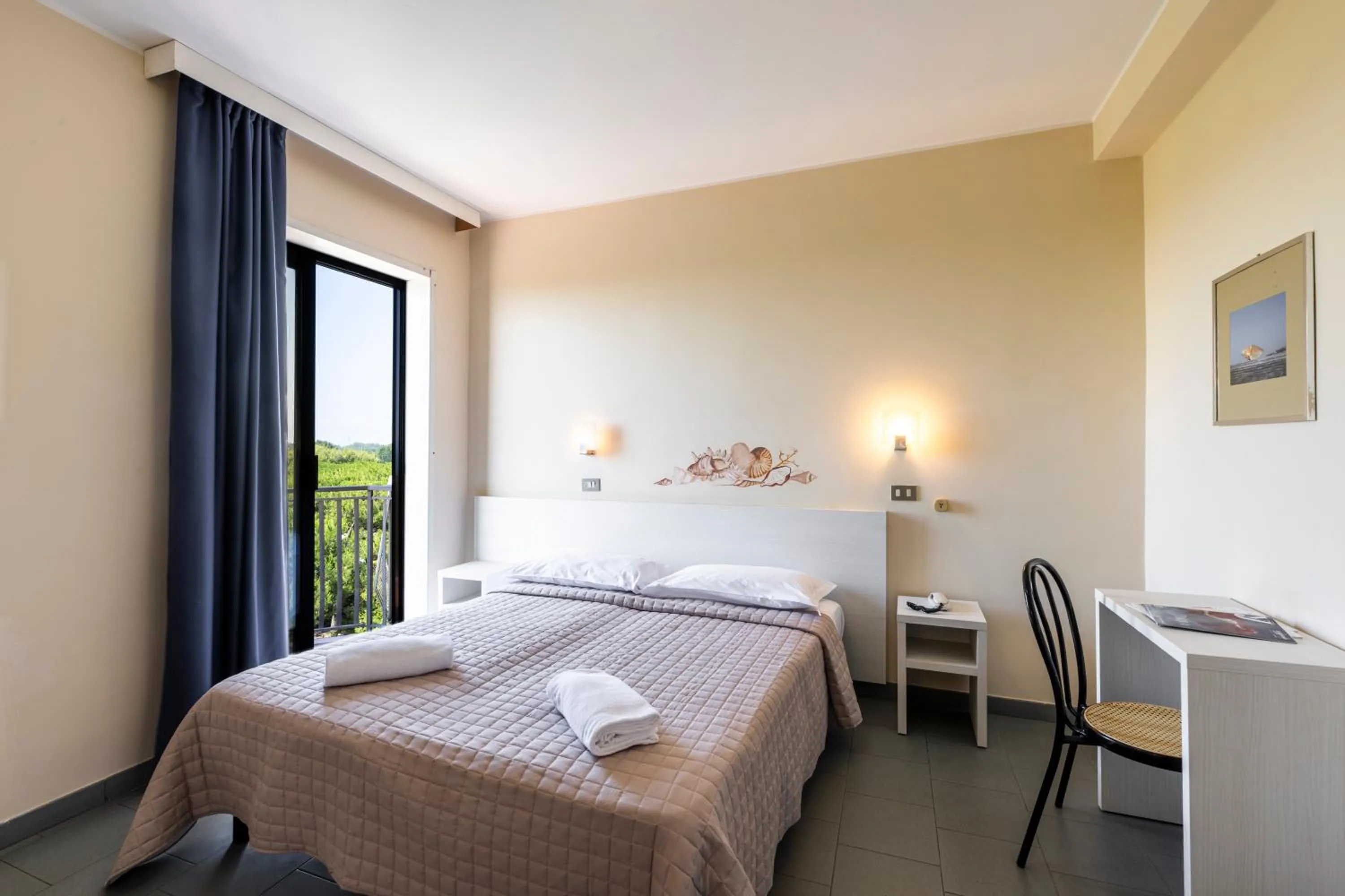 Photo of the whole room, Bed in Hotel La Siesta