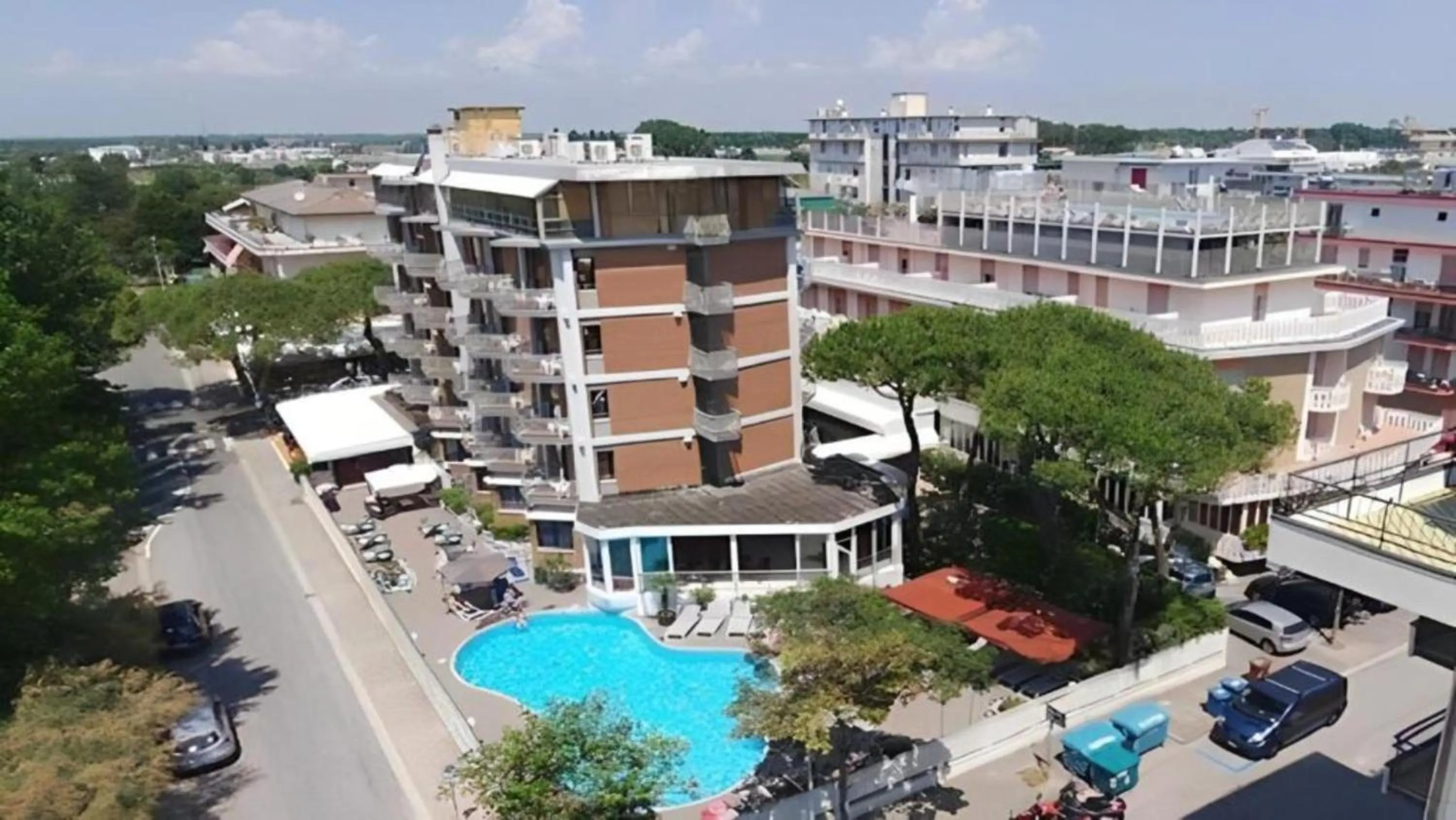 Property building in Hotel La Siesta