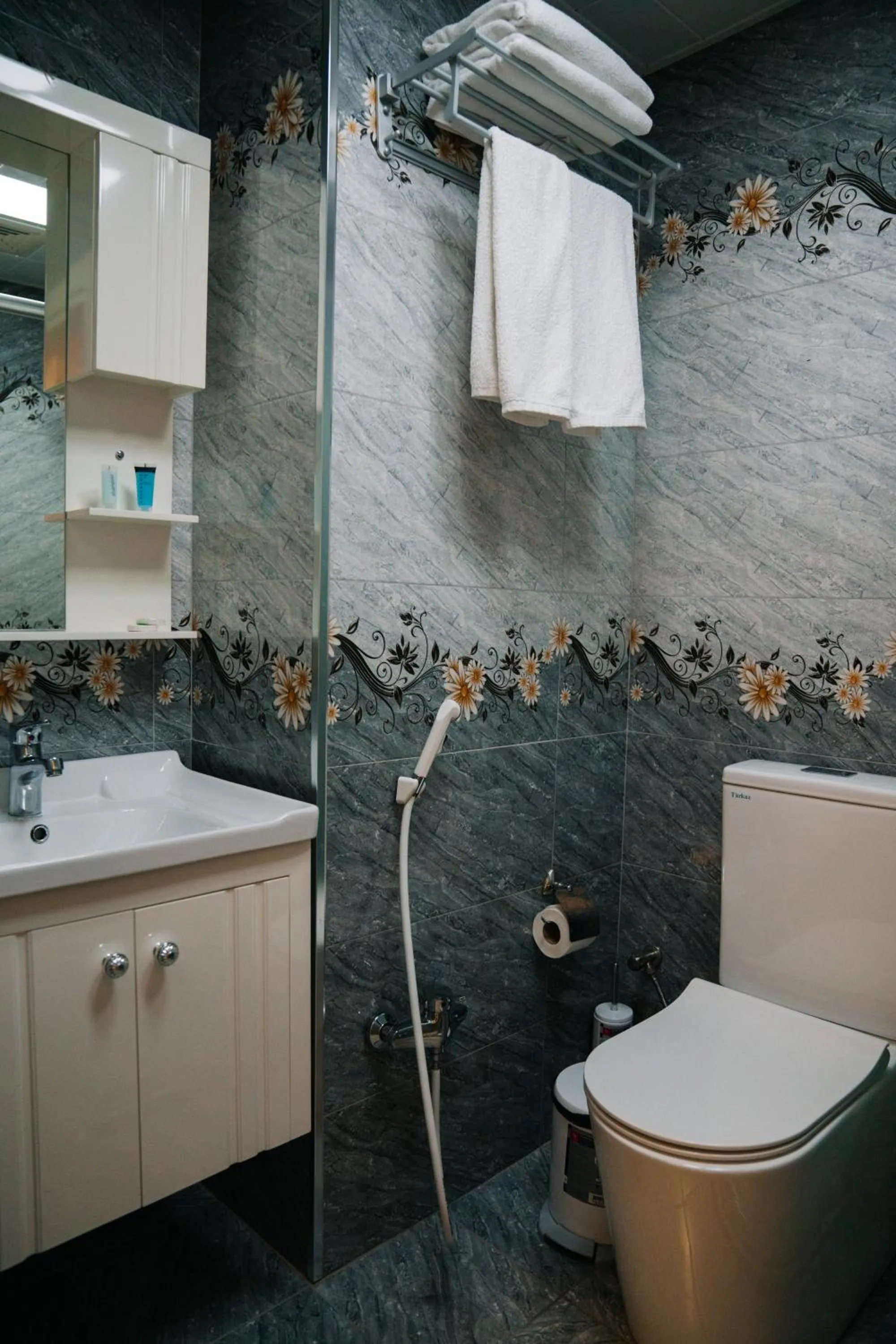 Shower in The Clocktower Hotel