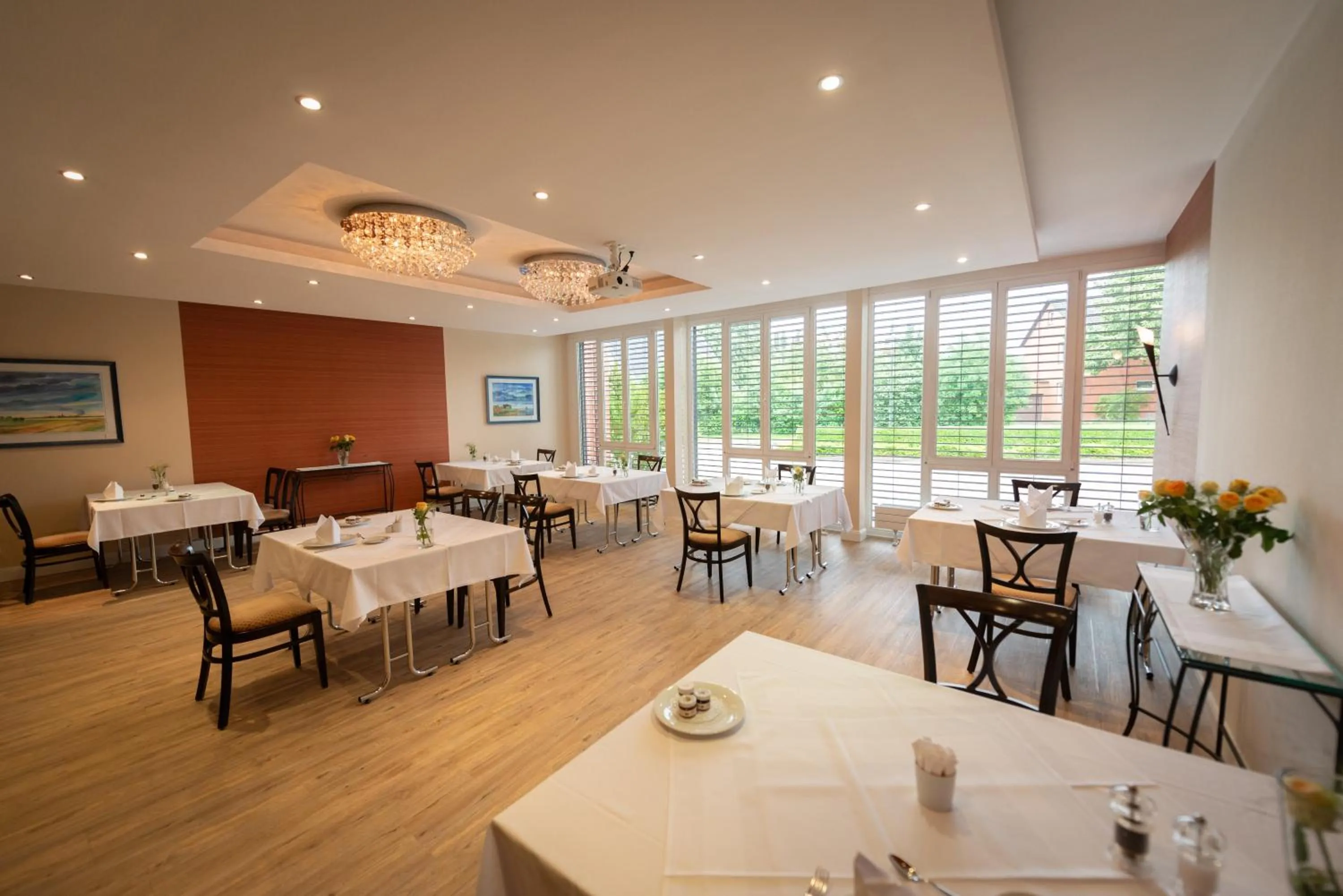 Restaurant/places to eat in Hotel & Restaurant Alte Schule