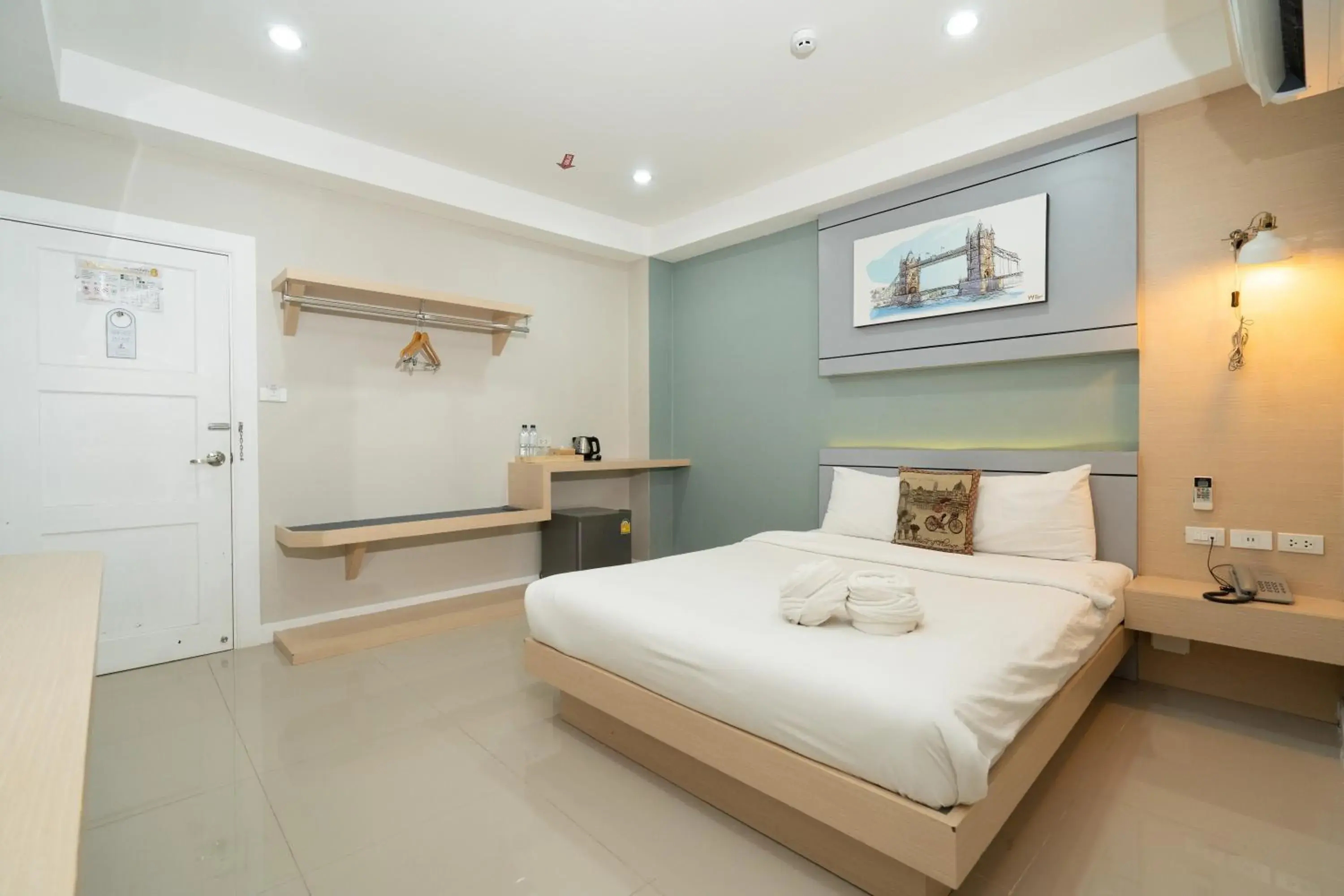 Bed in We Resident Hotel Bed in We Resident Hotel