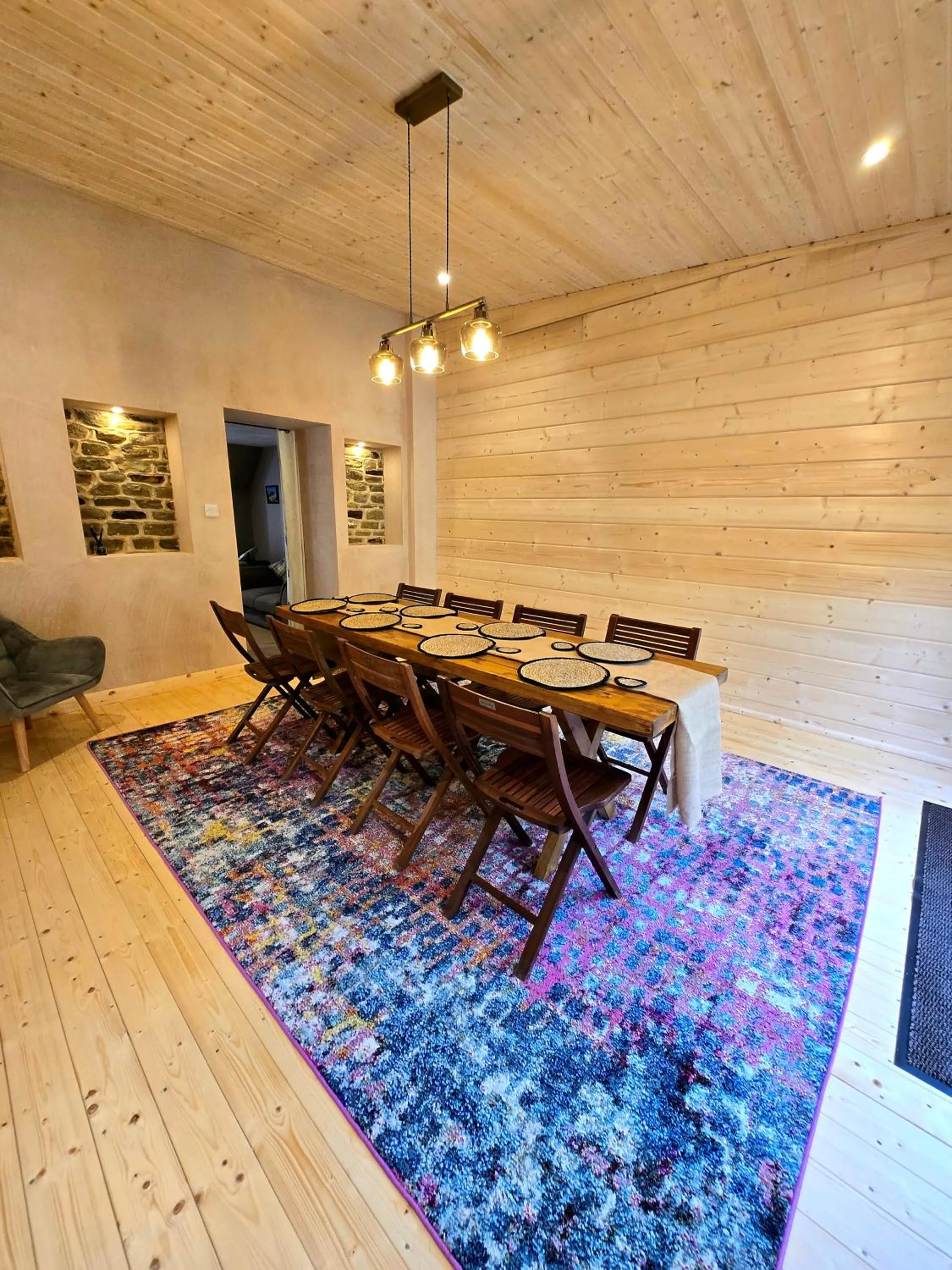 Dining area in Birch Cottage
