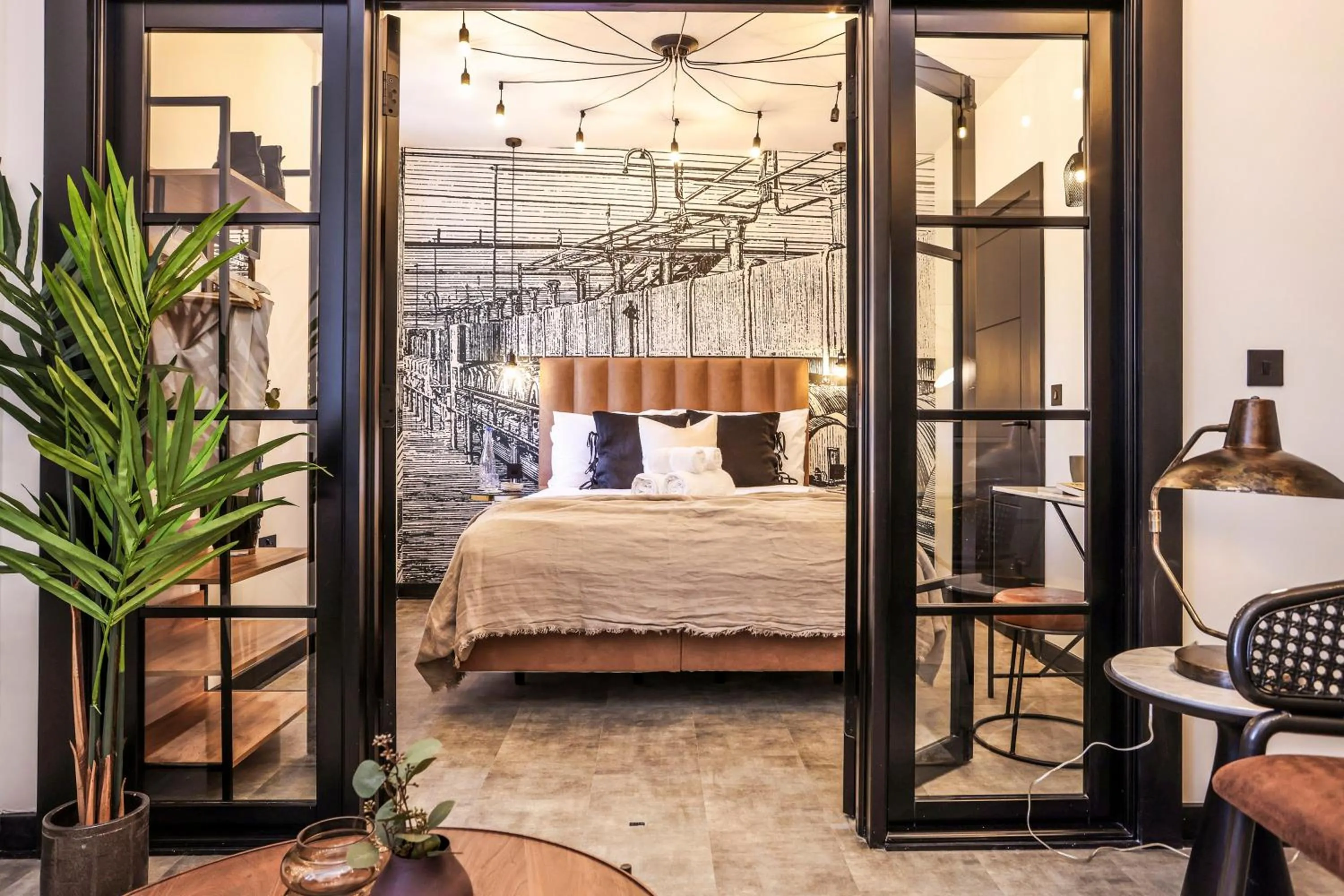 Bed in The Brewers Rooms Contemporary Aparthotel