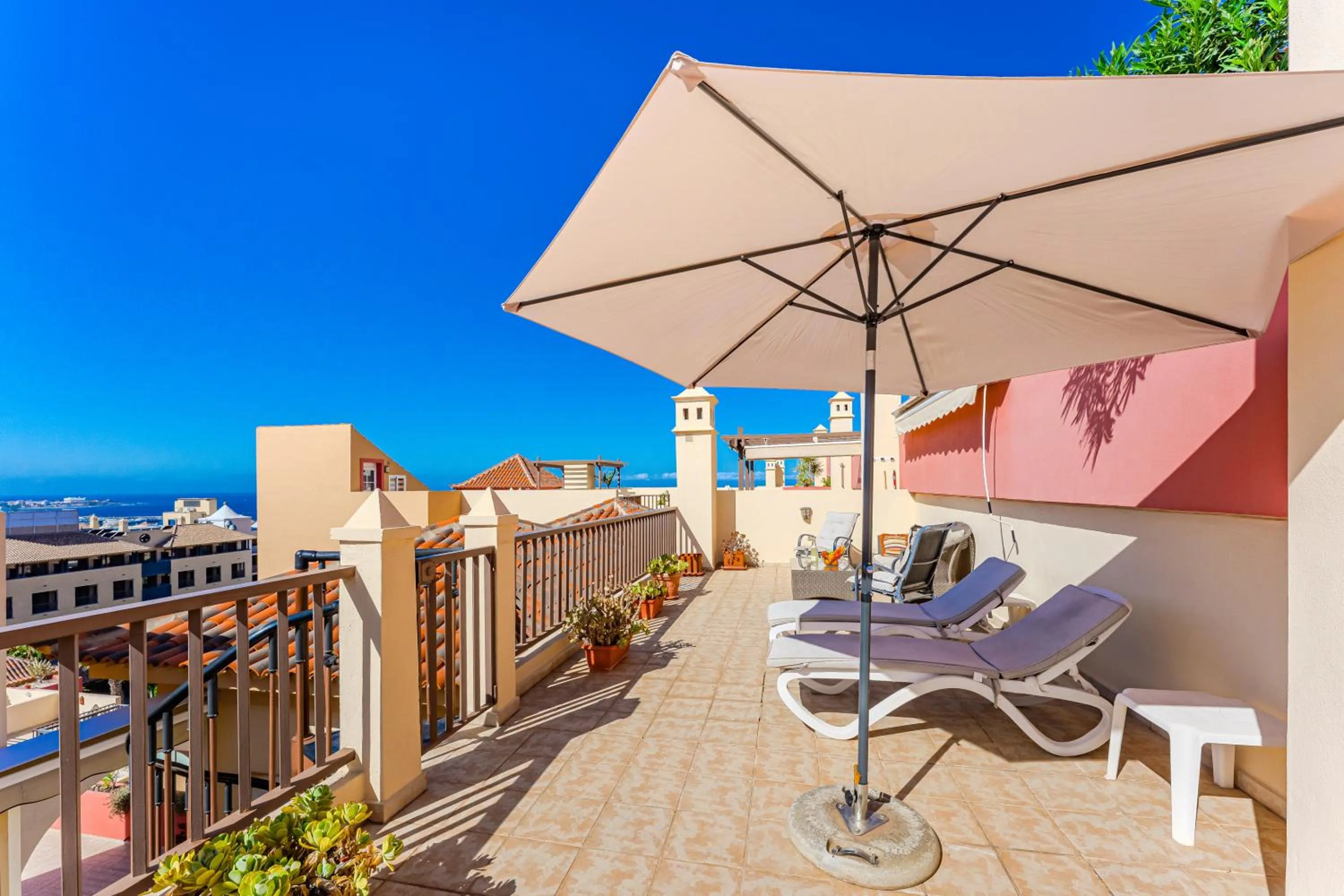 Terrazas del Duque II apartment