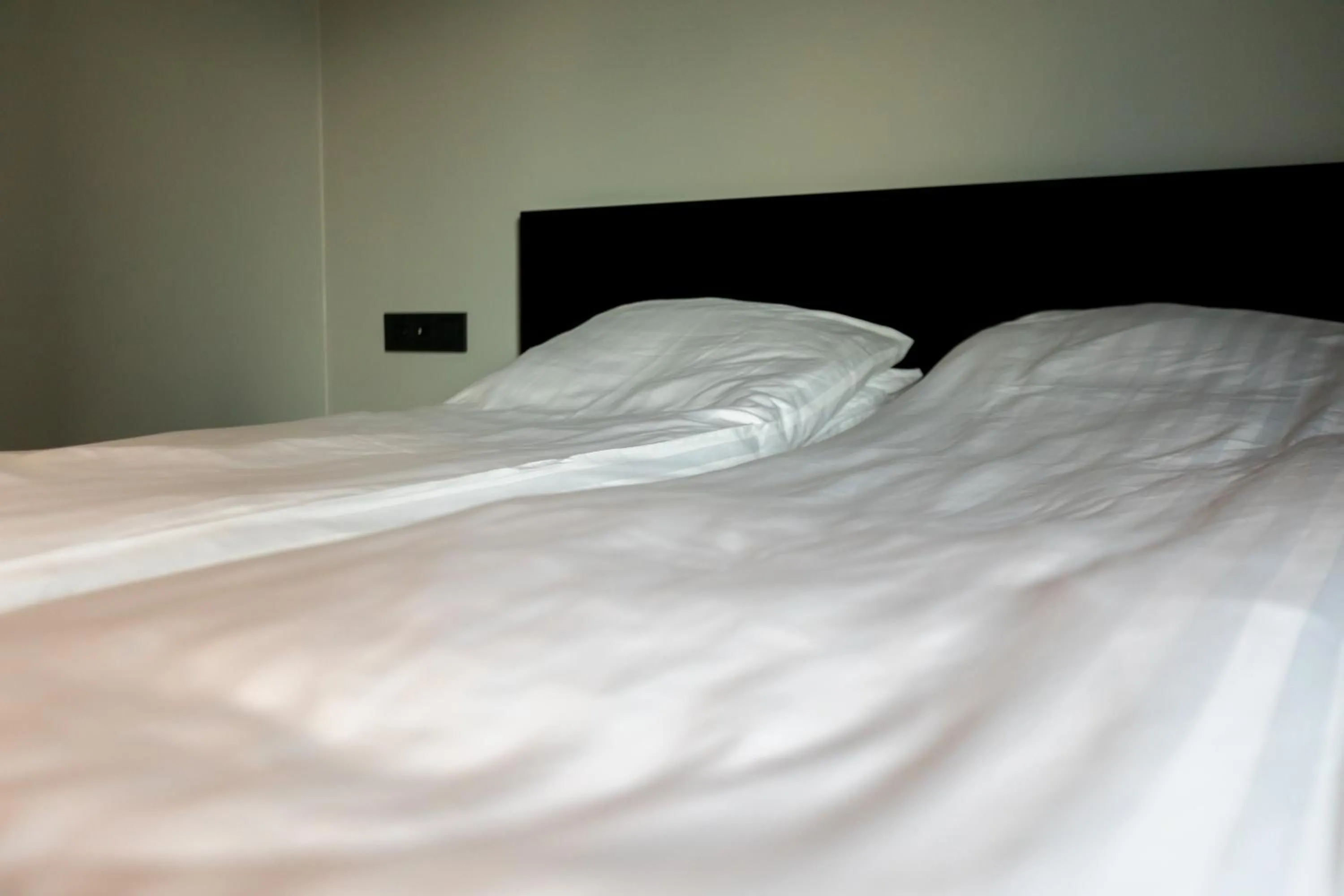 Bedroom, Bed in Akureyri Lux Apartments with hot tub access