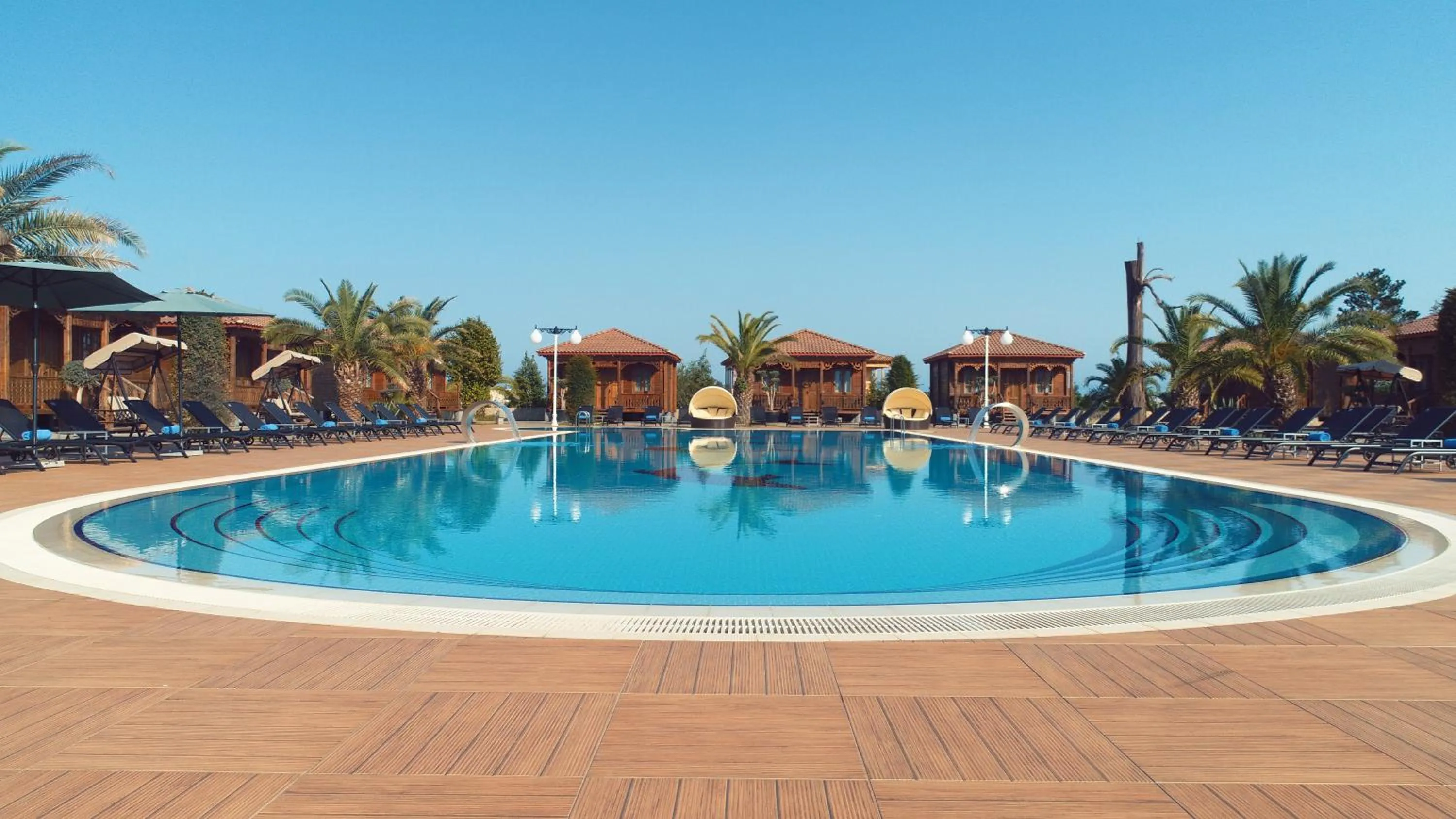 Pool view in Hotel Chateau Kvirike