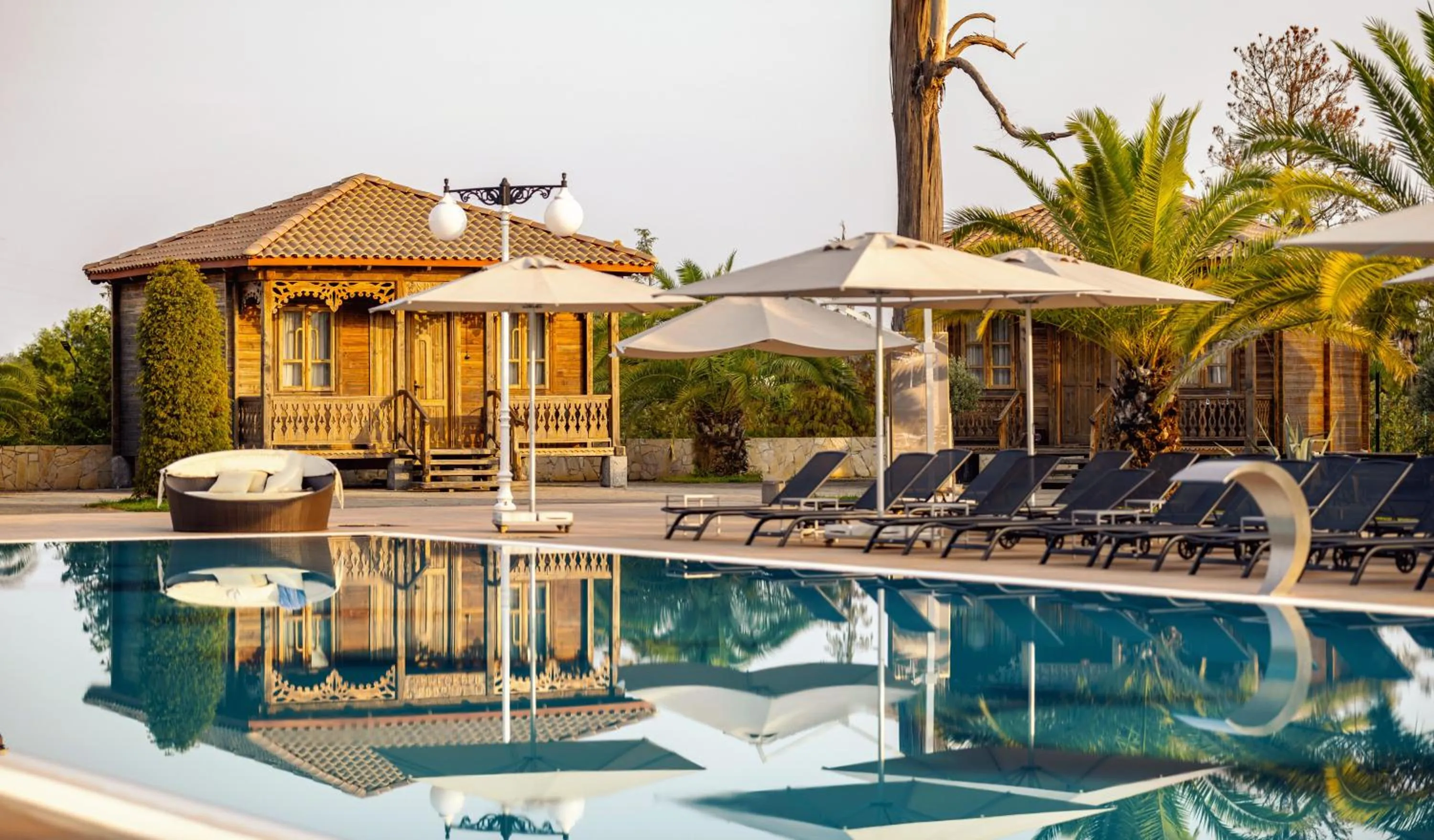 Day in Hotel Chateau Kvirike