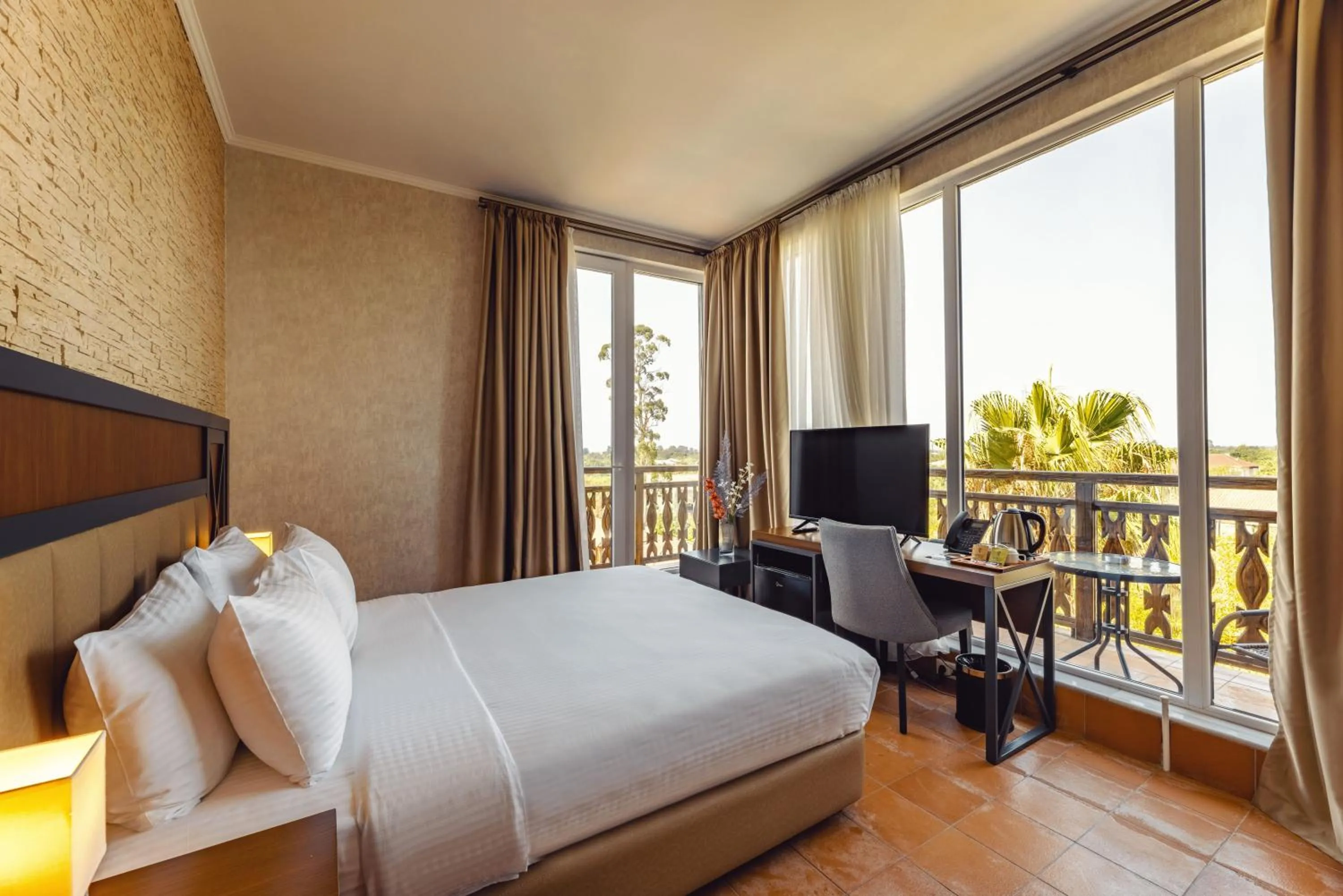 Bed in Hotel Chateau Kvirike