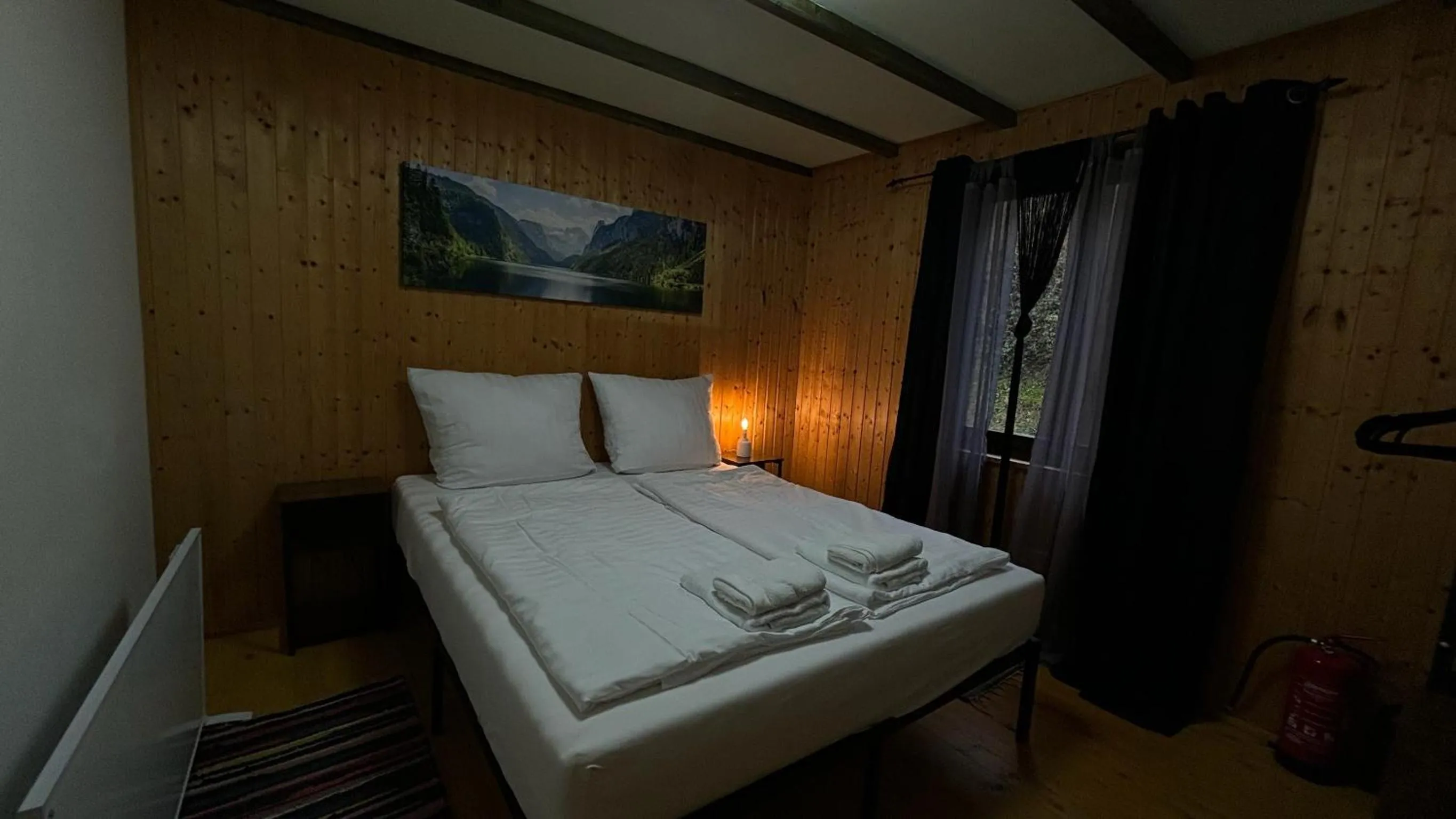 Bedroom, Bed in Kantor Village am Millstätter See - Boutique-Chalets und Lodges