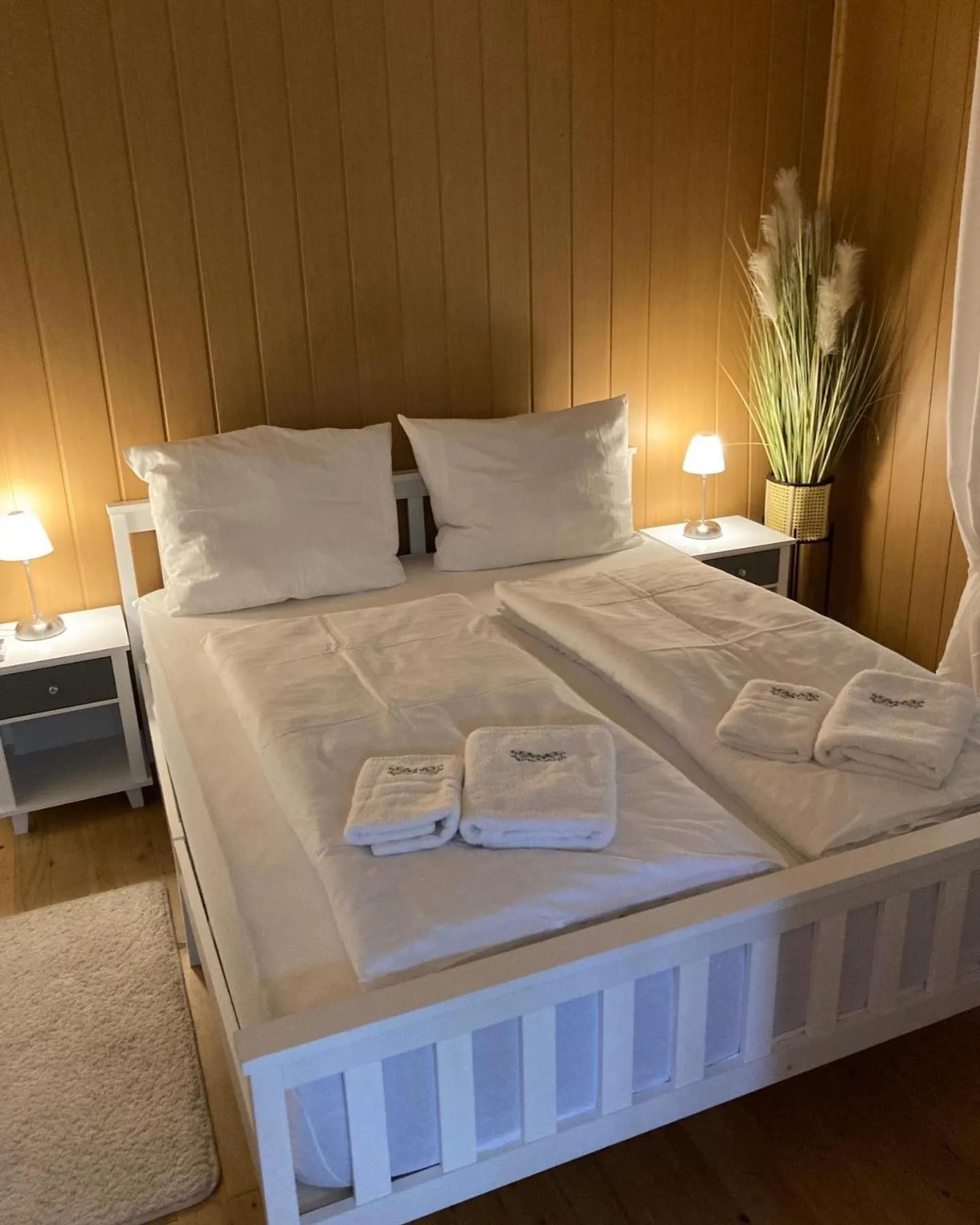 Bedroom, Bed in Kantor Village am Millstätter See - Boutique-Chalets und Lodges