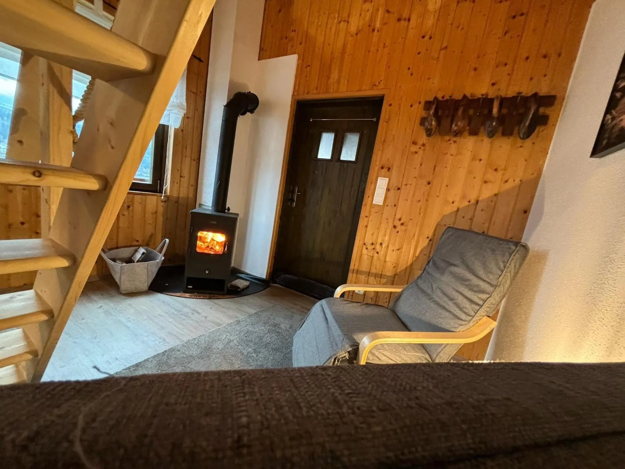 fireplace in Kantor Village am Millstätter See - Boutique-Chalets und Lodges
