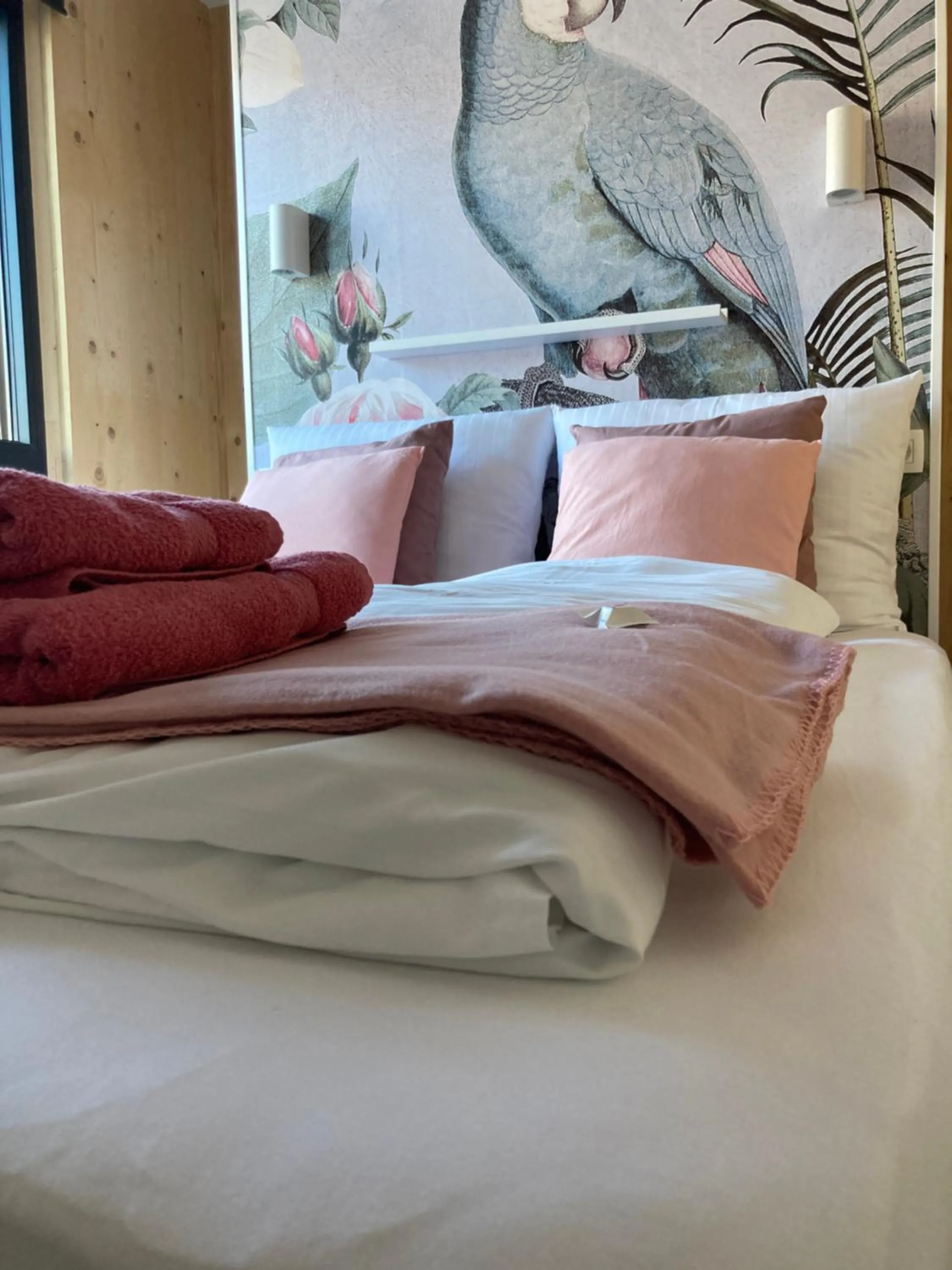 Bed in Kantor Village am Millstätter See - Boutique-Chalets und Lodges
