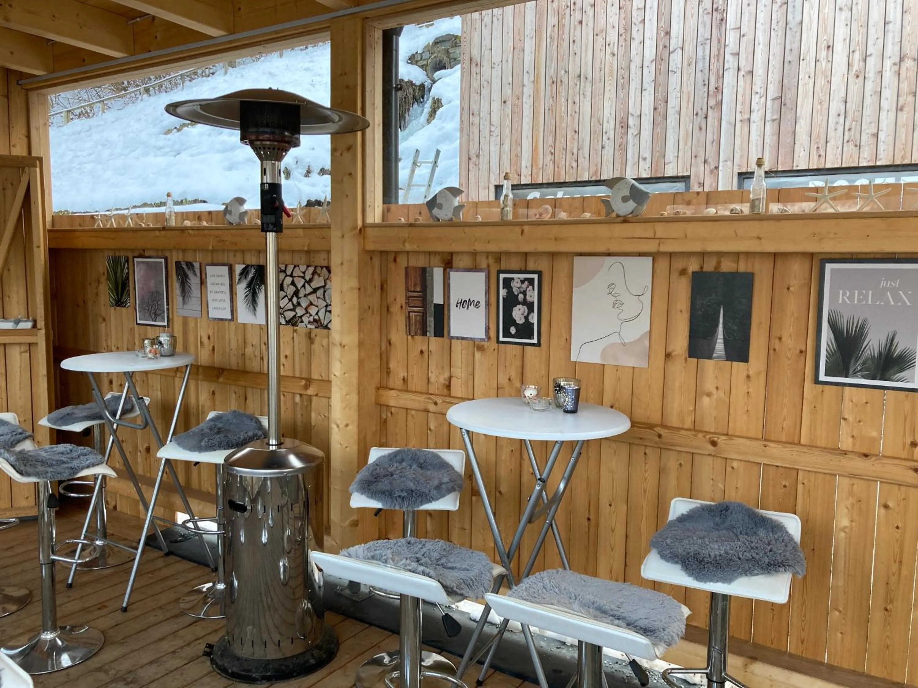 Balcony/Terrace in Kantor Village am Millstätter See - Boutique-Chalets und Lodges