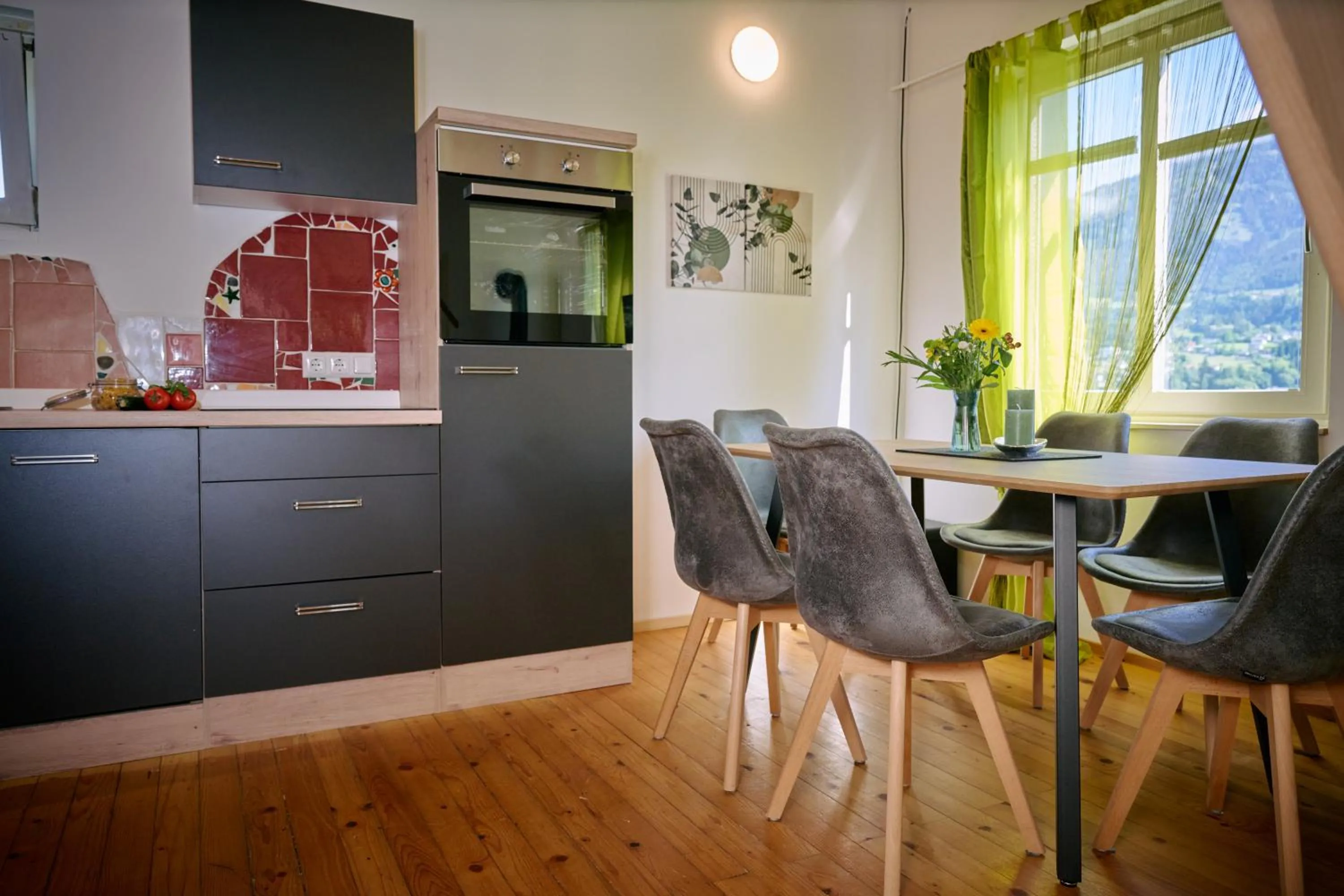 Kitchen or kitchenette in Kantor Village am Millstätter See - Boutique-Chalets und Lodges