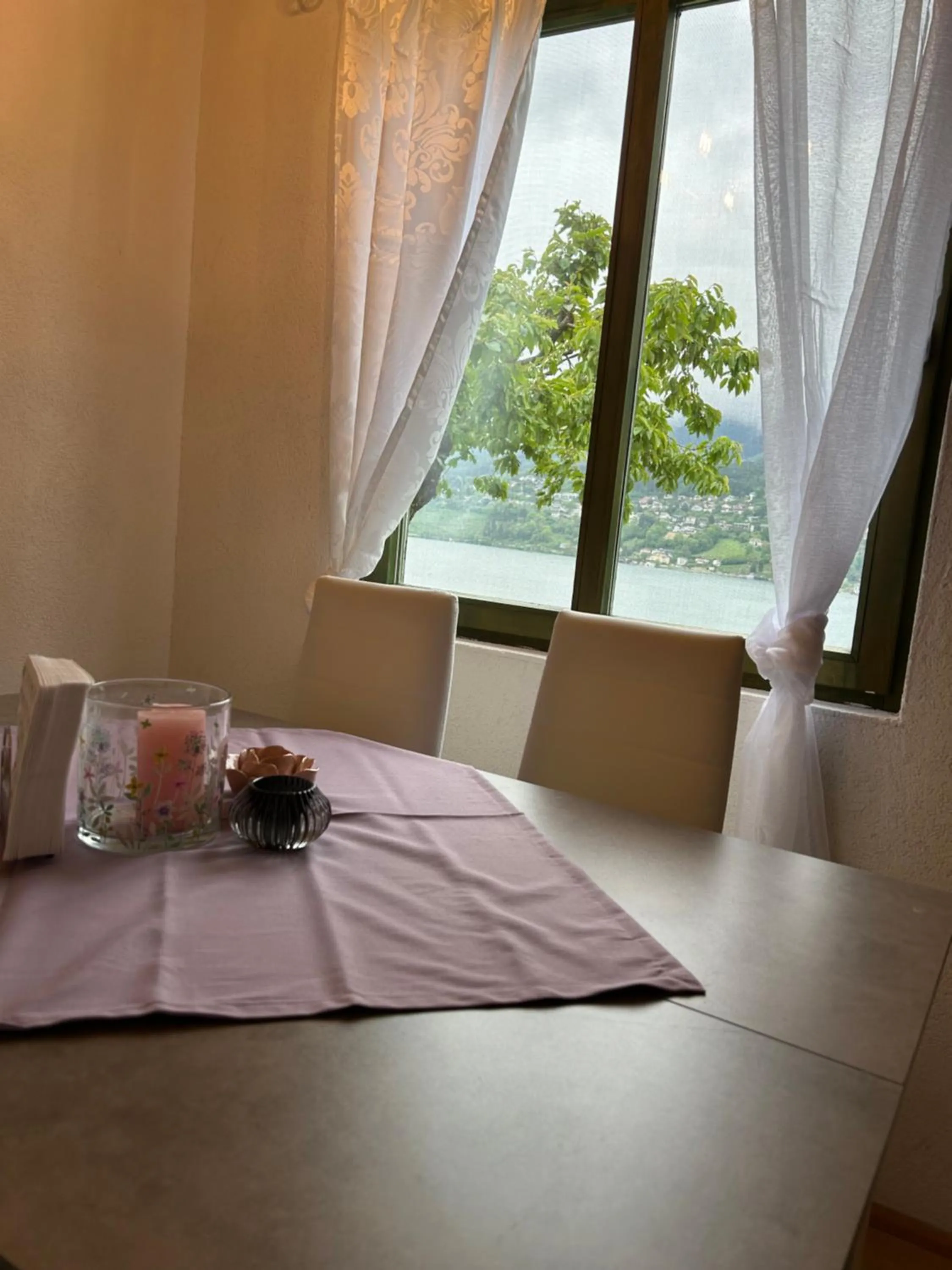 Photo of the whole room in Kantor Village am Millstätter See - Boutique-Chalets und Lodges