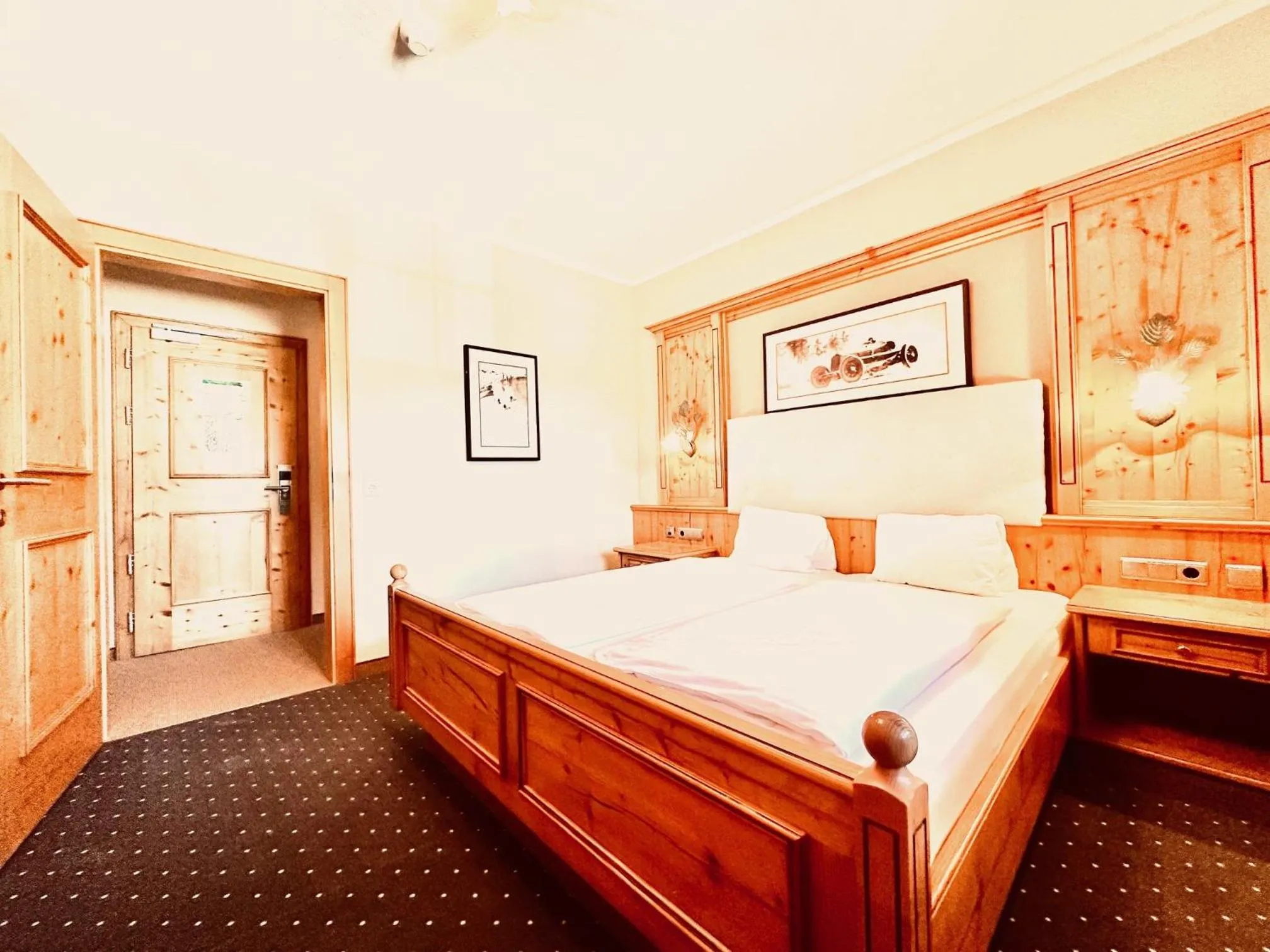 Bed in Hotel Das Urbisgut