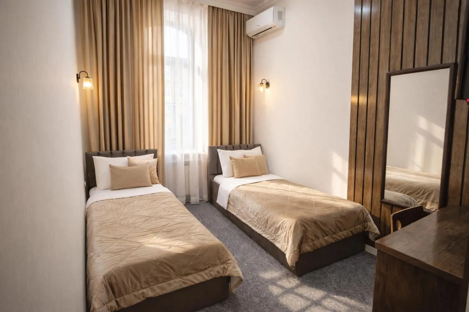 Budget Twin Room in Moss Art Boutique Hotel