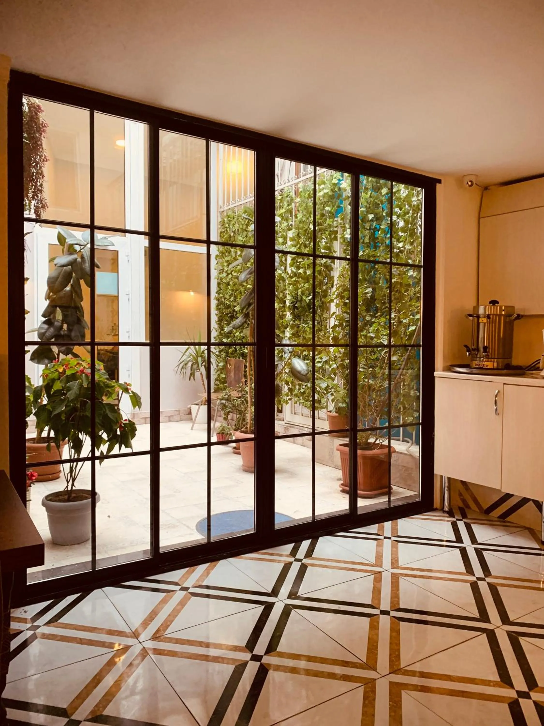 Kitchen or kitchenette in Moss Art Boutique Hotel