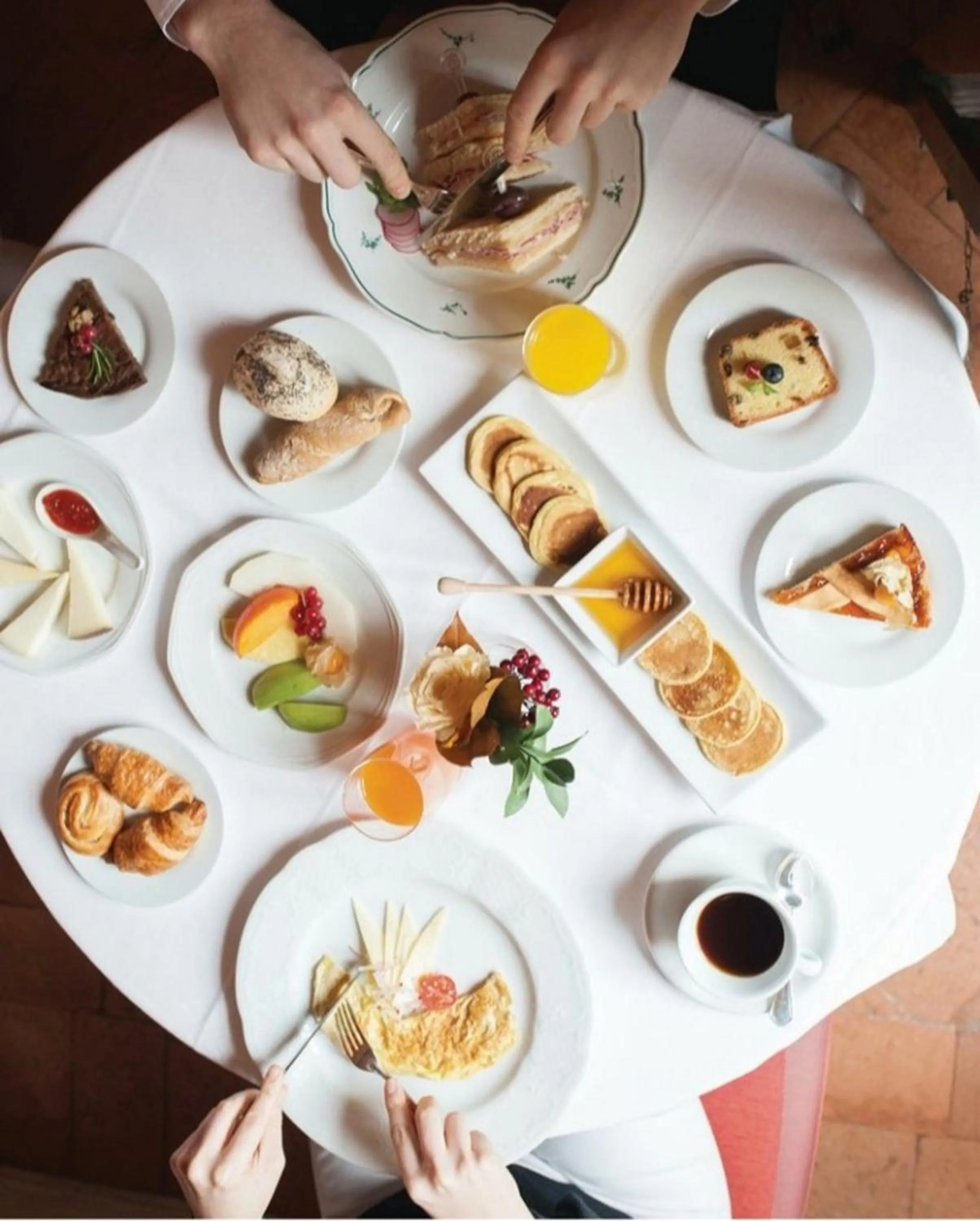 Restaurant/places to eat in Moss Art Boutique Hotel