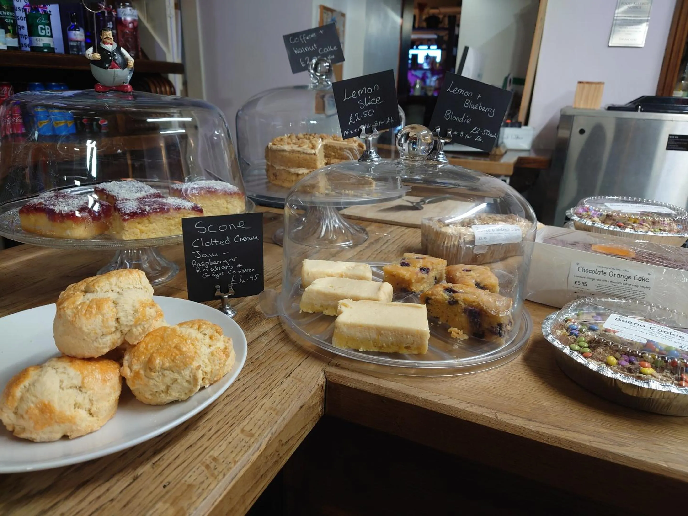 Food and drinks in The Grange at Mortimers Cross