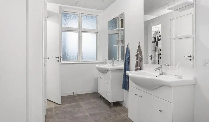 Toilet in Hotel Stokkegaarden's BnB & Apartments