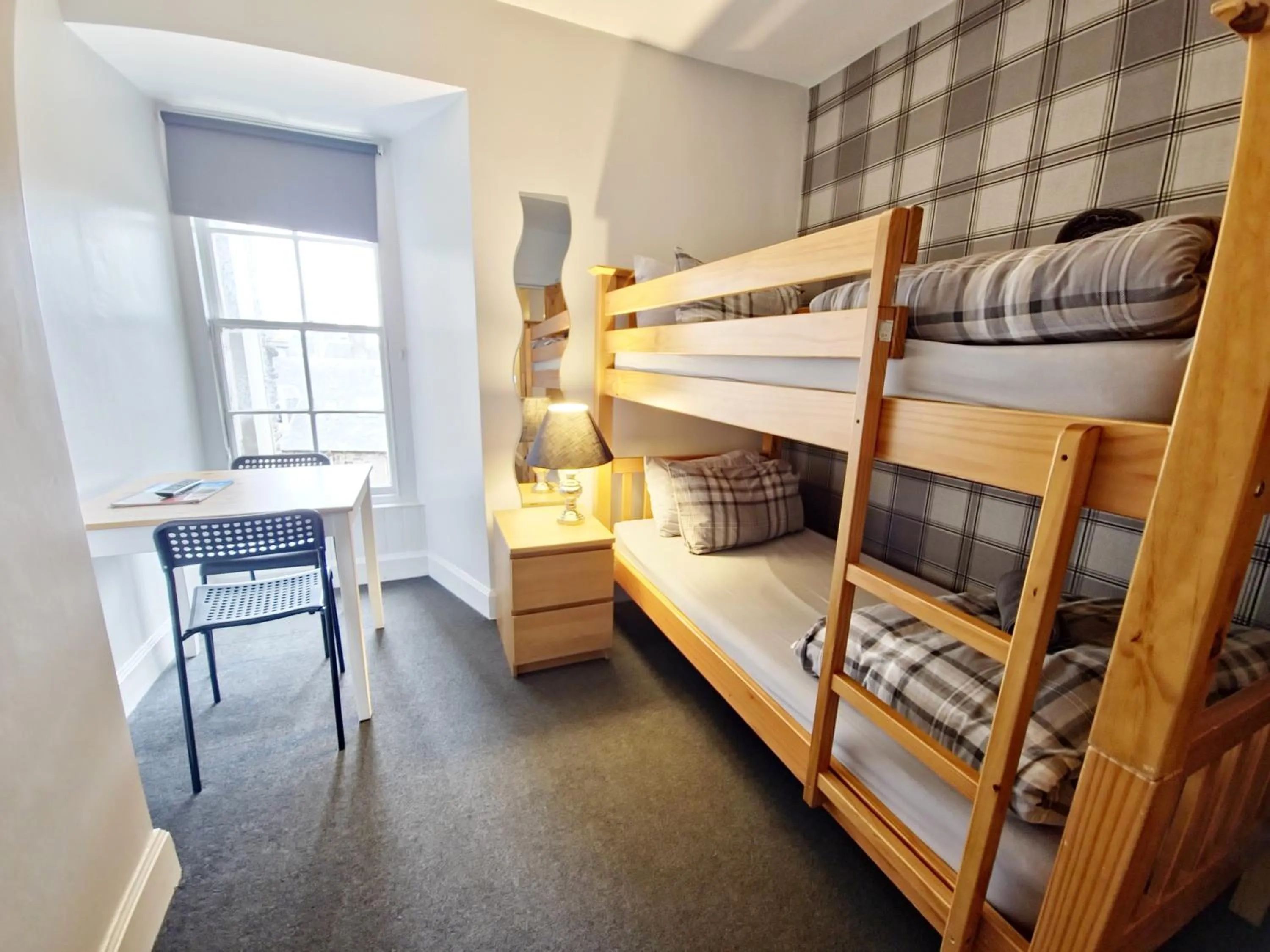 Bedroom, Bed in Edinburgh Backpackers - over 18s only