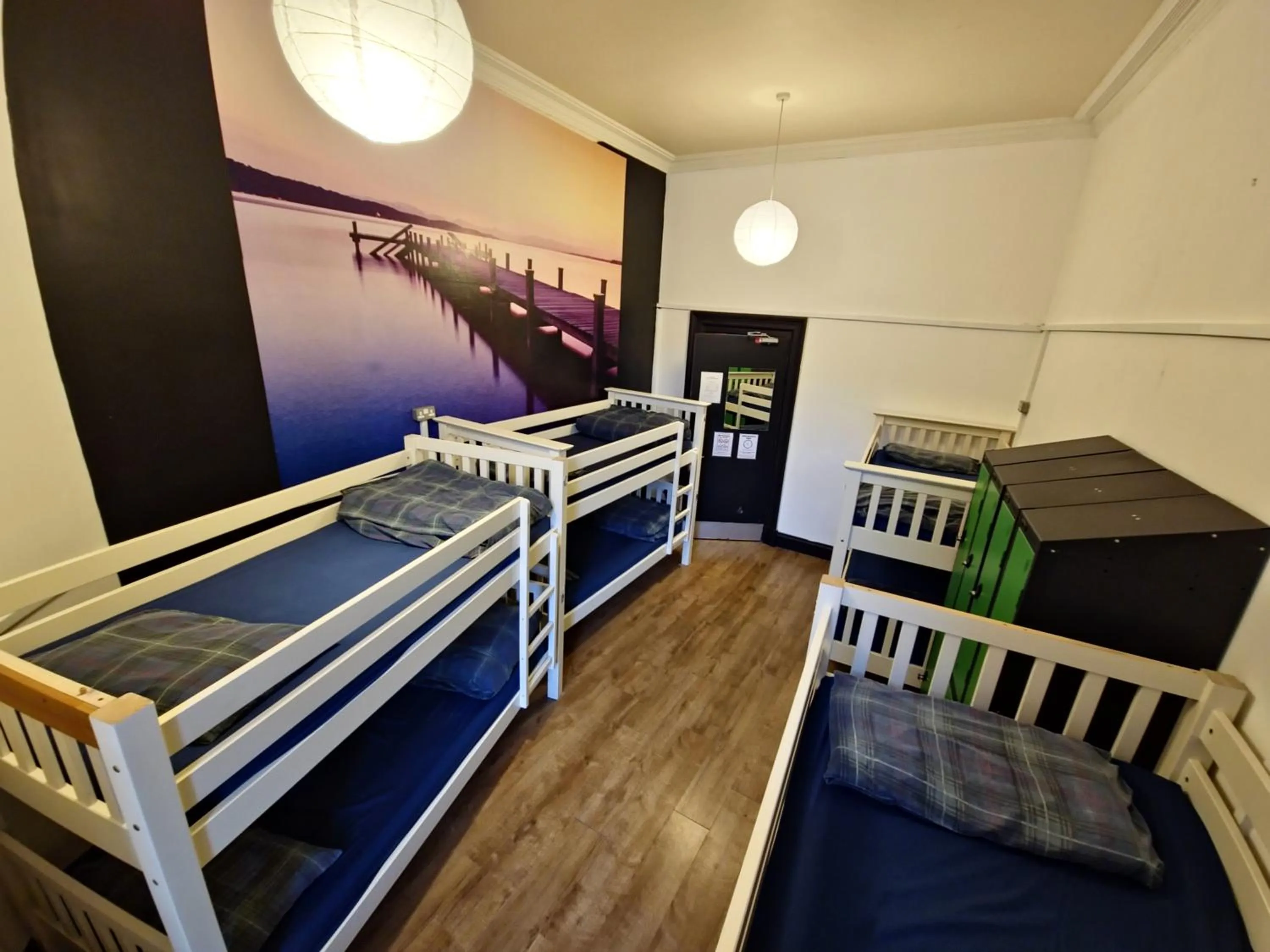 Bedroom, Bed in Edinburgh Backpackers - over 18s only