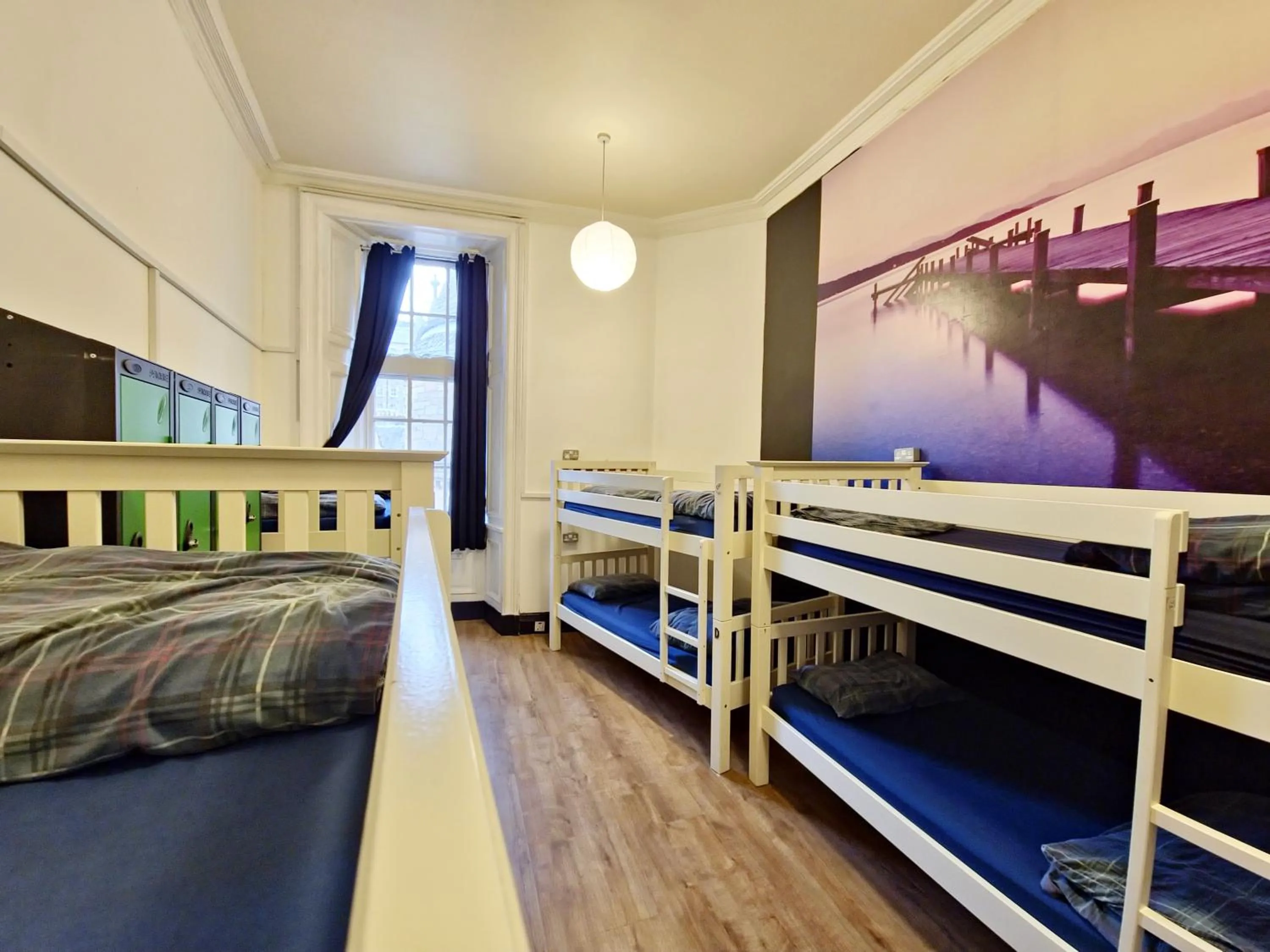 Bedroom, Bed in Edinburgh Backpackers - over 18s only