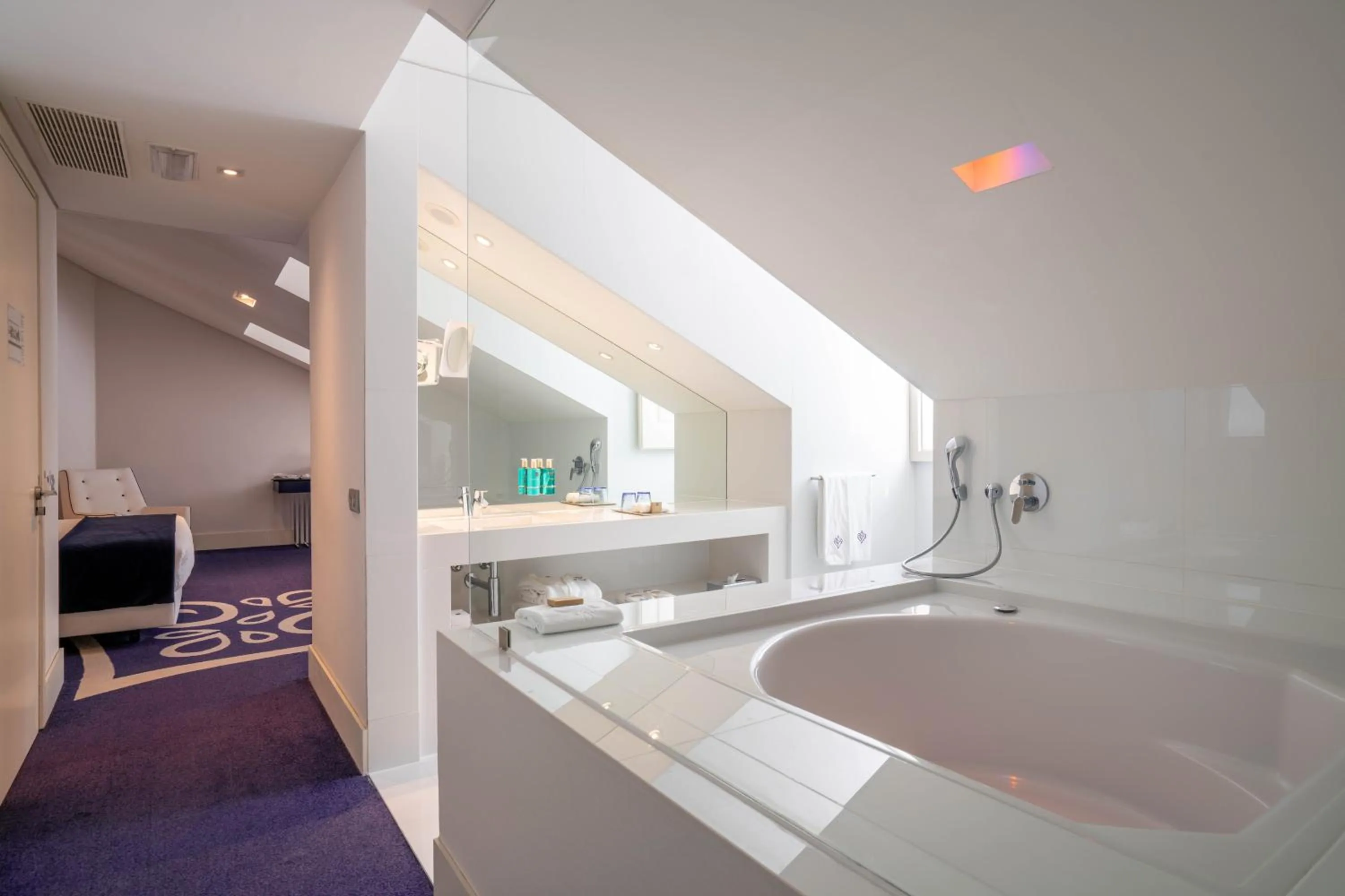 Bathroom in Portugal Boutique Hotel