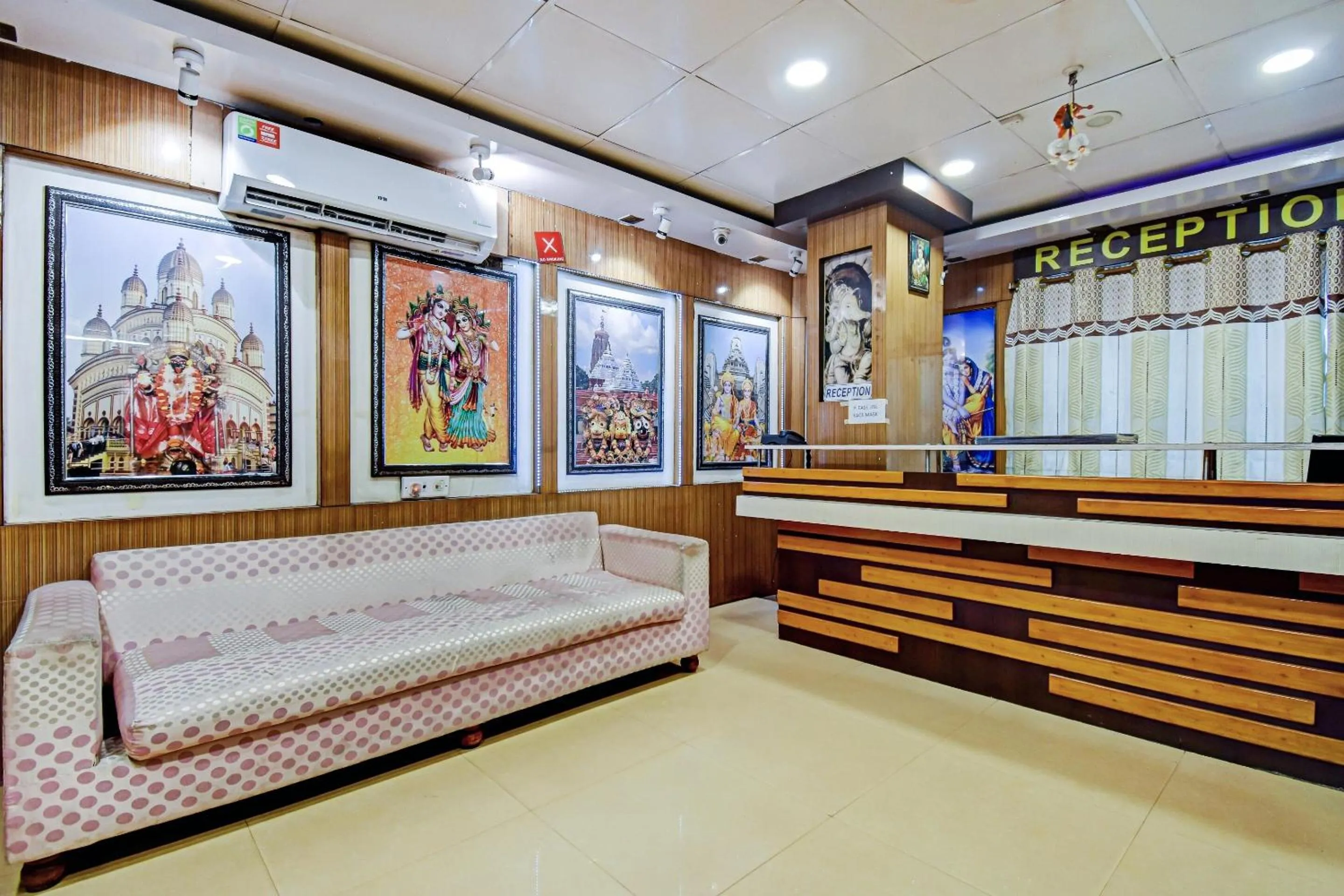 Lobby or reception in Hotel O Shree Krishna International